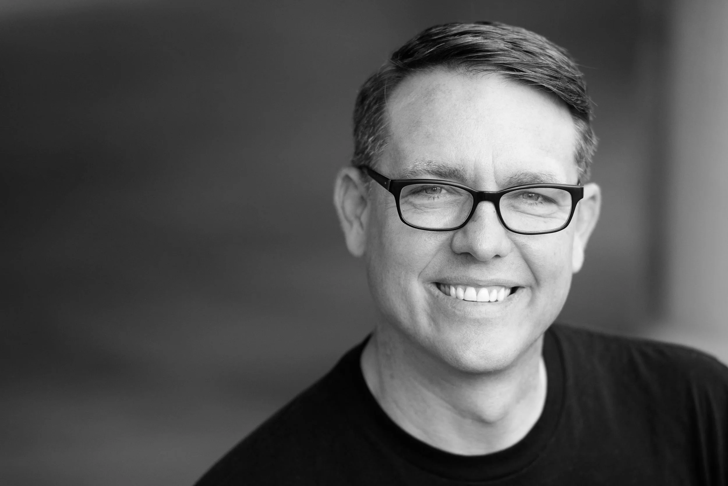 BEN PATTERSON

Ben is managing Partner of 10VC, General Partner at Elementum Ventures, Advisor to 1517 Fund, and Partner at 10k Investments (the Coors Family Office). He and his wife live in the SF Bay Area with their four children, Madeleine, Declan