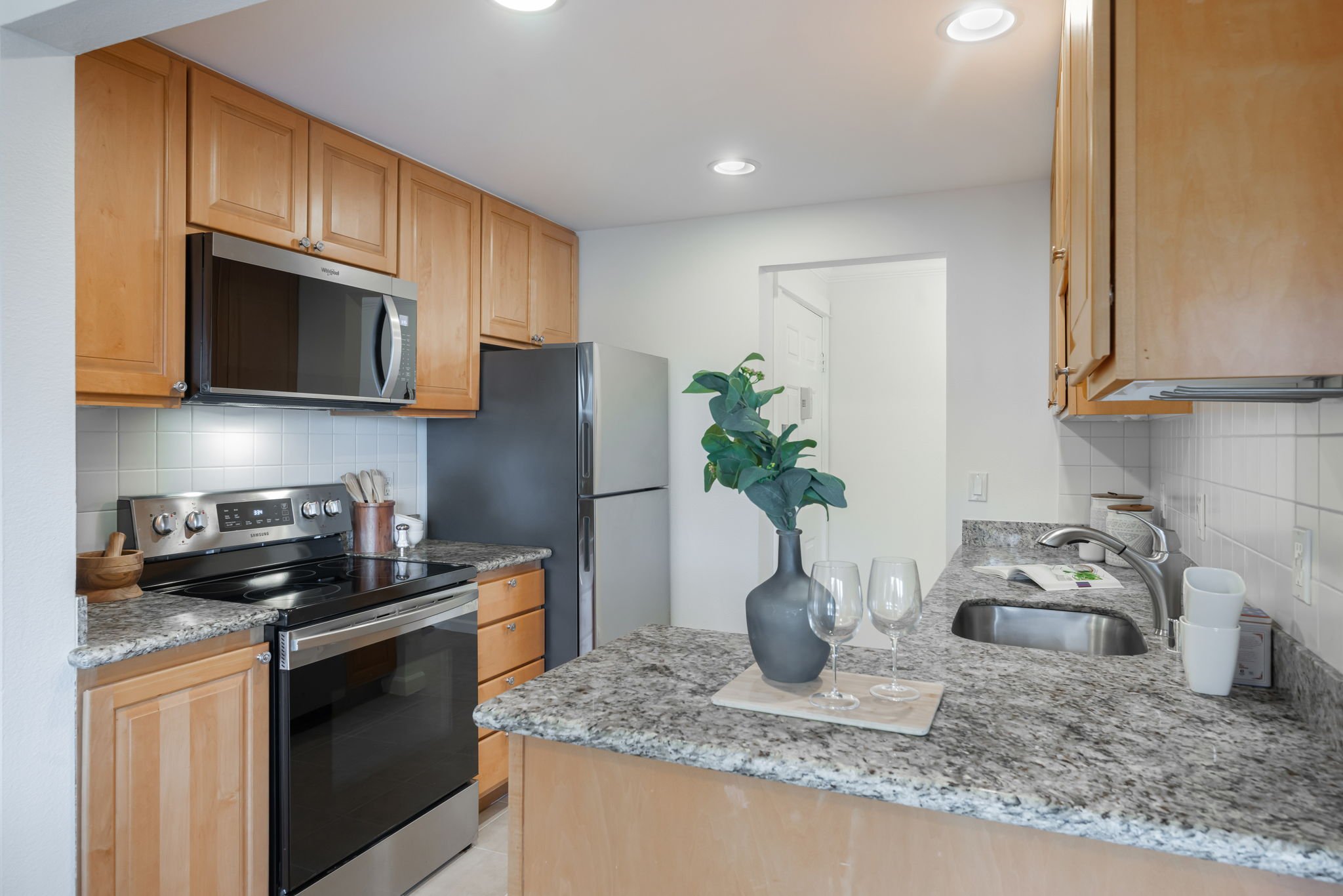 10110 NE 60th St 101_0014.jpg