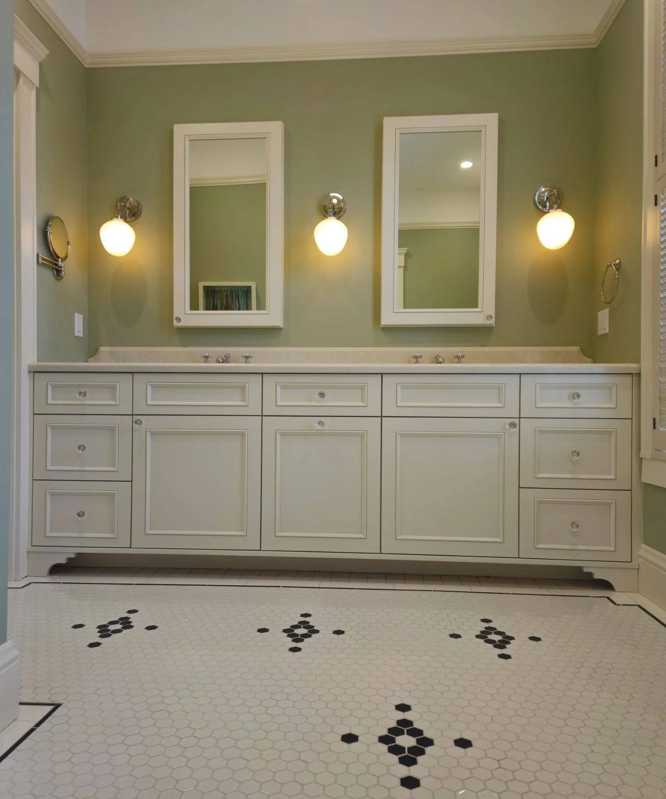 C Bathroom 1.jpeg