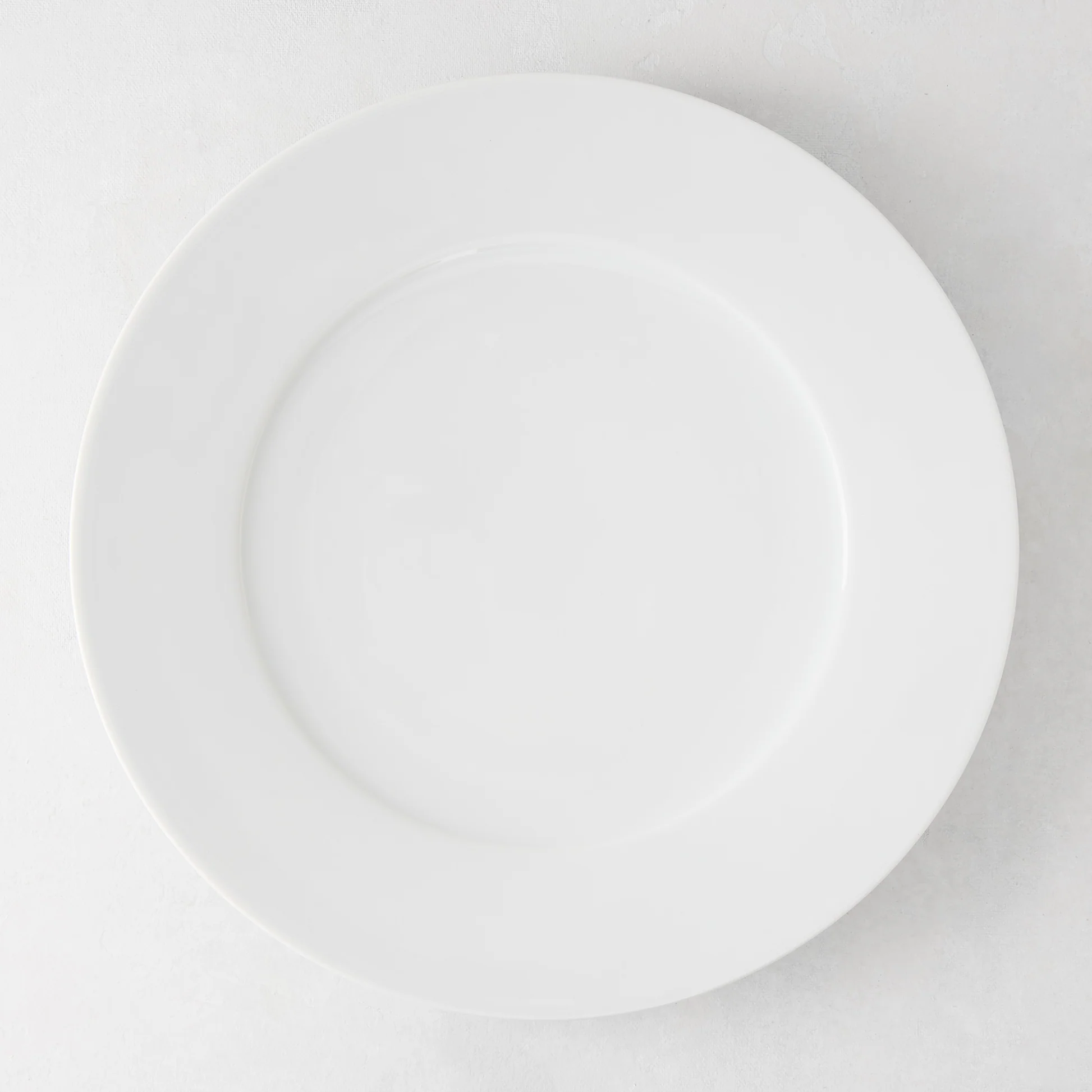 Classic White Porcelain Dinner Plate – 9