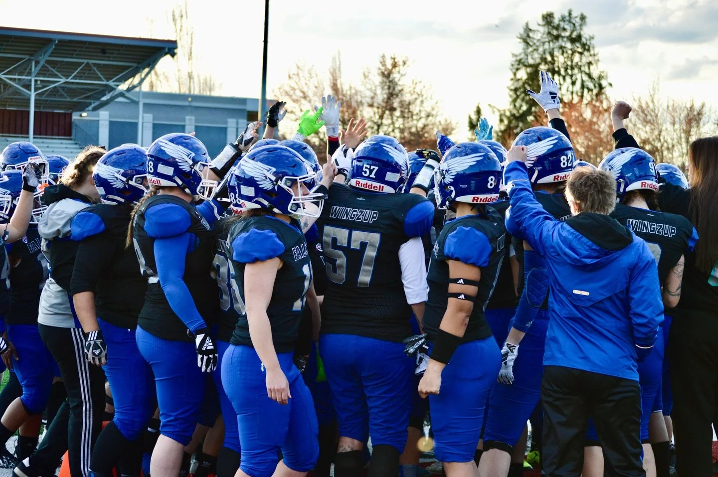 Game 1 in the books.
Took it on the road to Oregon and got it done. 🏈🦅

@oregonravens 
@wnfcfootball
#WNFC #WNFCFootball #StepYourGameUp #FootballLooksLikeThis #BuiltDifferent HerGame StrongerTogether Utah  WomensTackleFootball UtahFalconz FalconzF