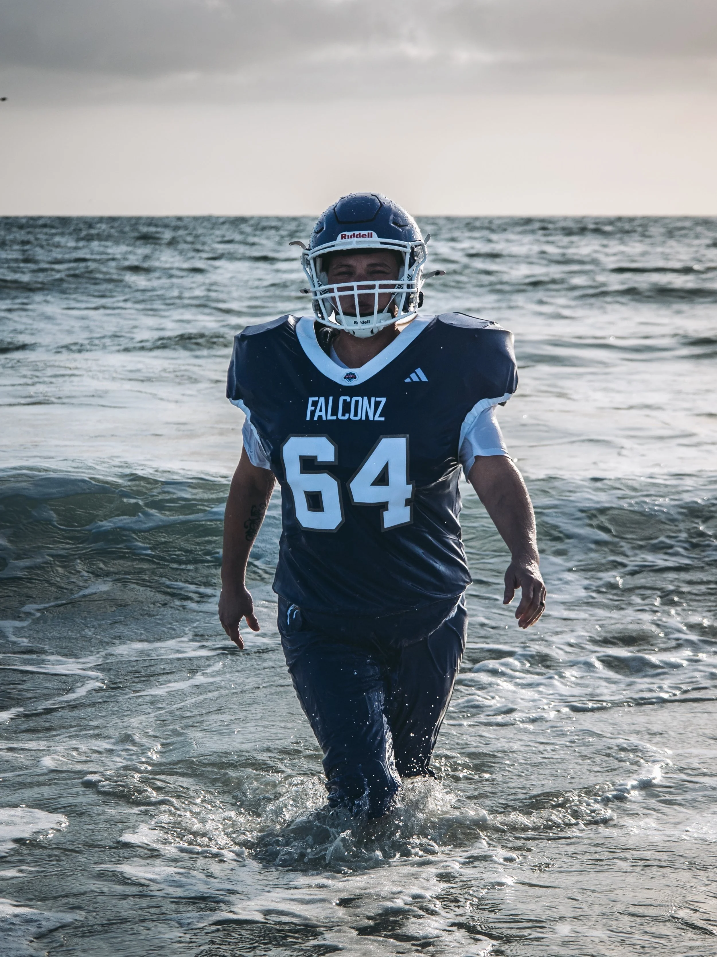 The waves hit hard&hellip; we stood harder 🌊🦅

The Falconz are back home and bye week work starts now.

📸 @mvp_photography_utah 
@wnfcfootball
#WNFC #FootballLooksLikeThis #WomensTackleFootball #SupportWomensSports #FemaleAthlete