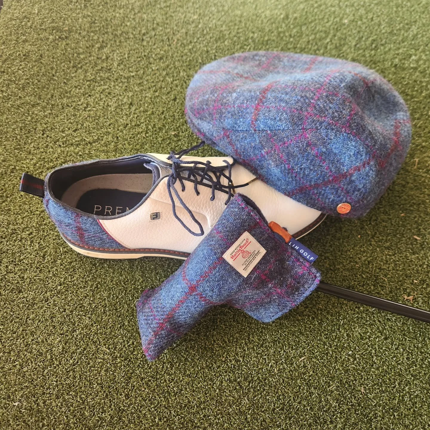 Okay, I'm a sucker for tweed... Big thanks to @lihgolf and @mayserhats from @brimonfifth for helping me match the Harris Tweed on my @footjoy shoes!