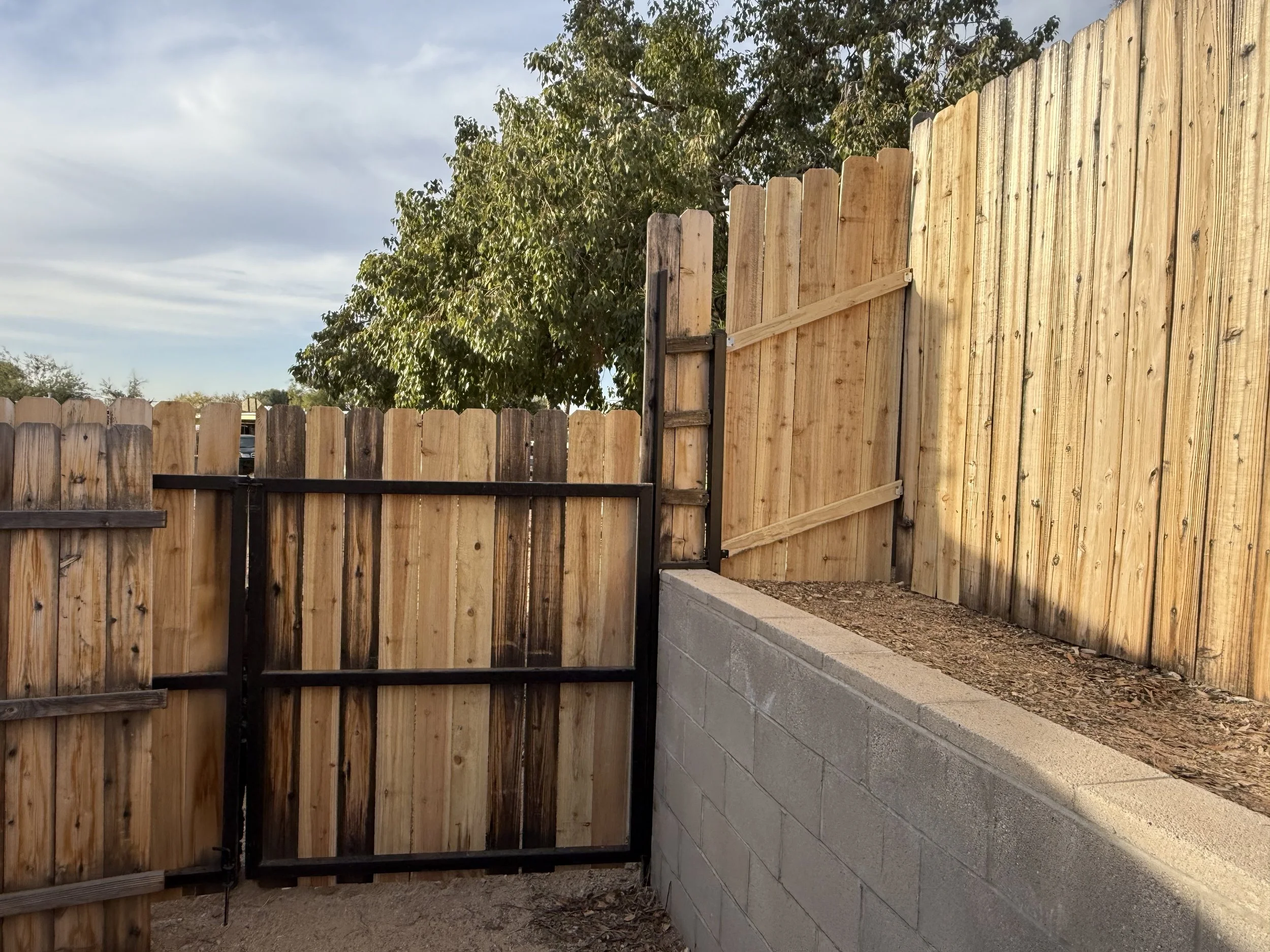-Fences, Gates