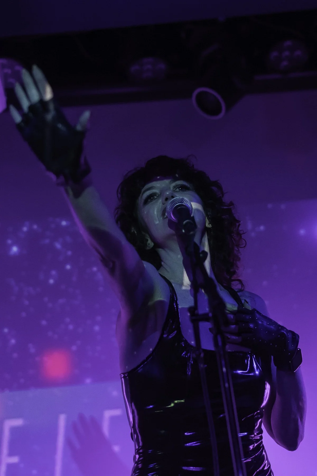 Live at Pianos NYC. Photo by Faye Tab