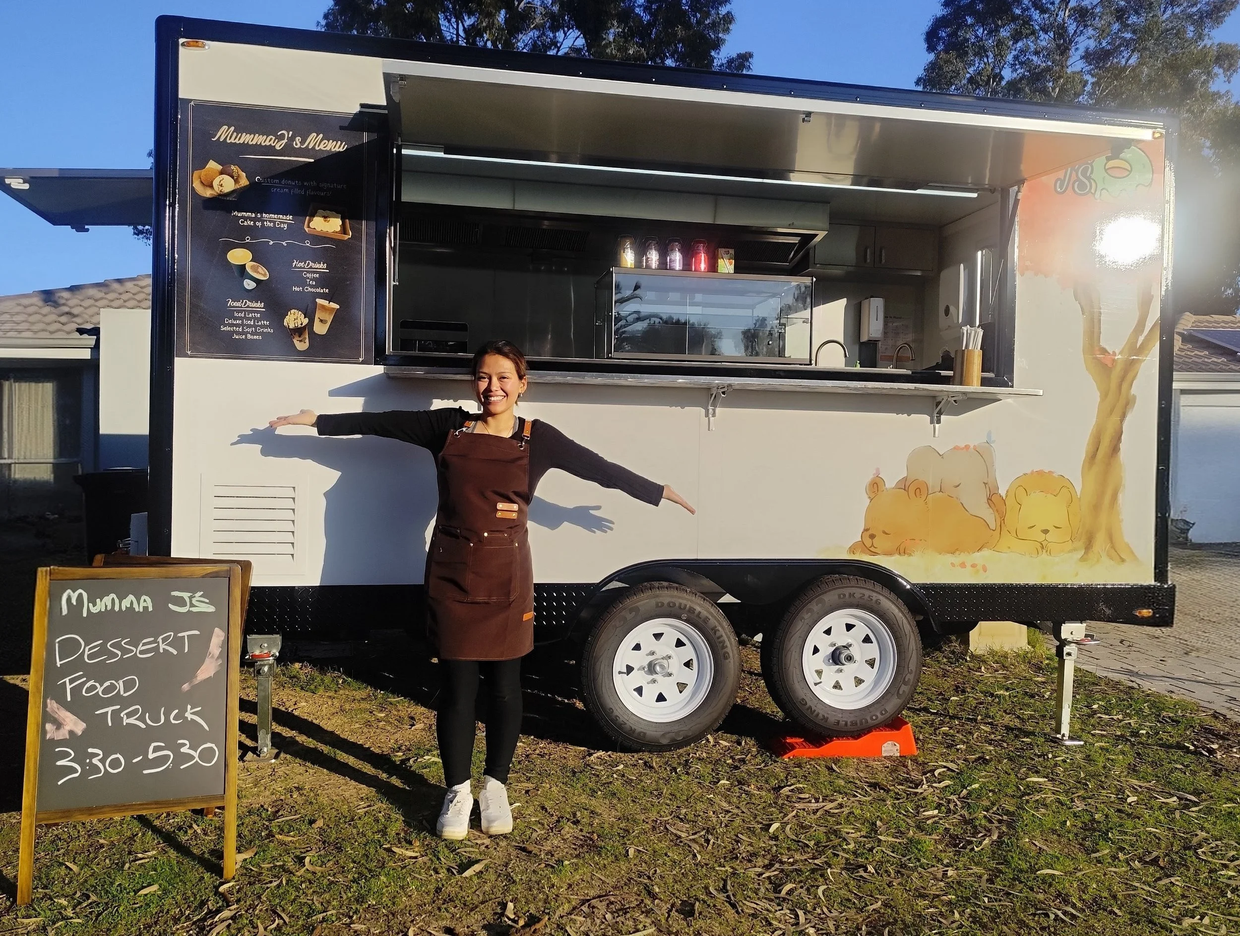 Woodlake Twilight Market