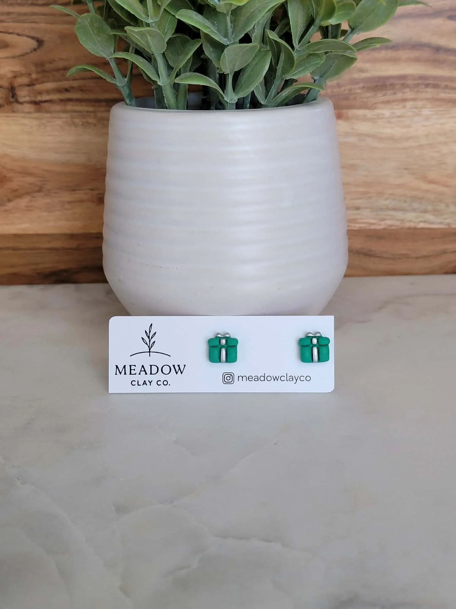 Present stud - green - silver.jpg