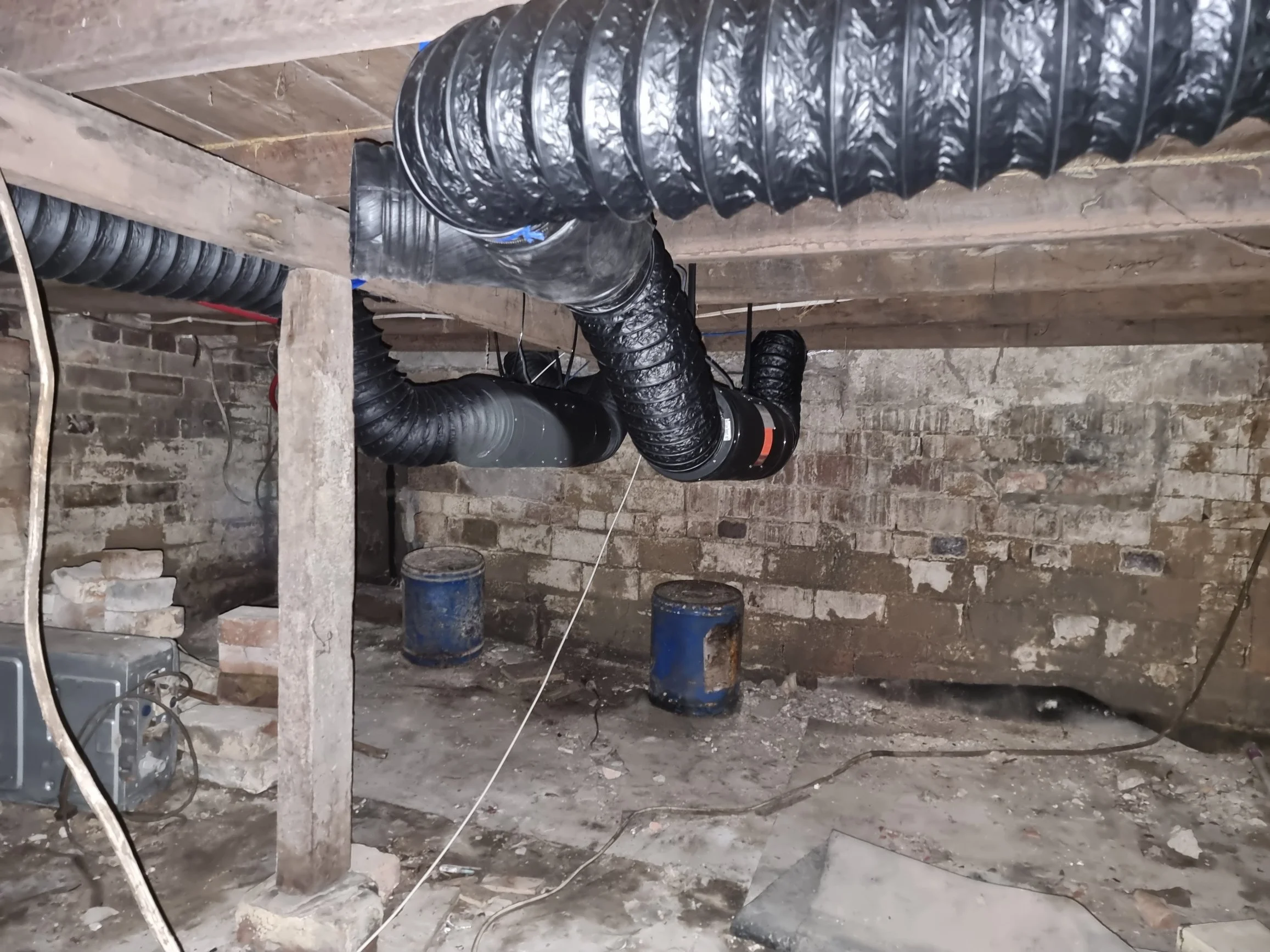 subfloor ventilation 4.jpg