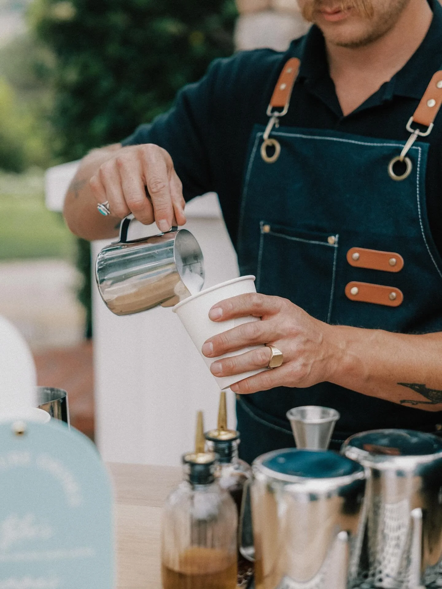 Pouring good vibes only! 🤙🏼

#coffeecart #mobilecoffeecart #fenixcoffee #startup #coffeepopup #entrepreneur #specialtycoffee #coffeeroaster