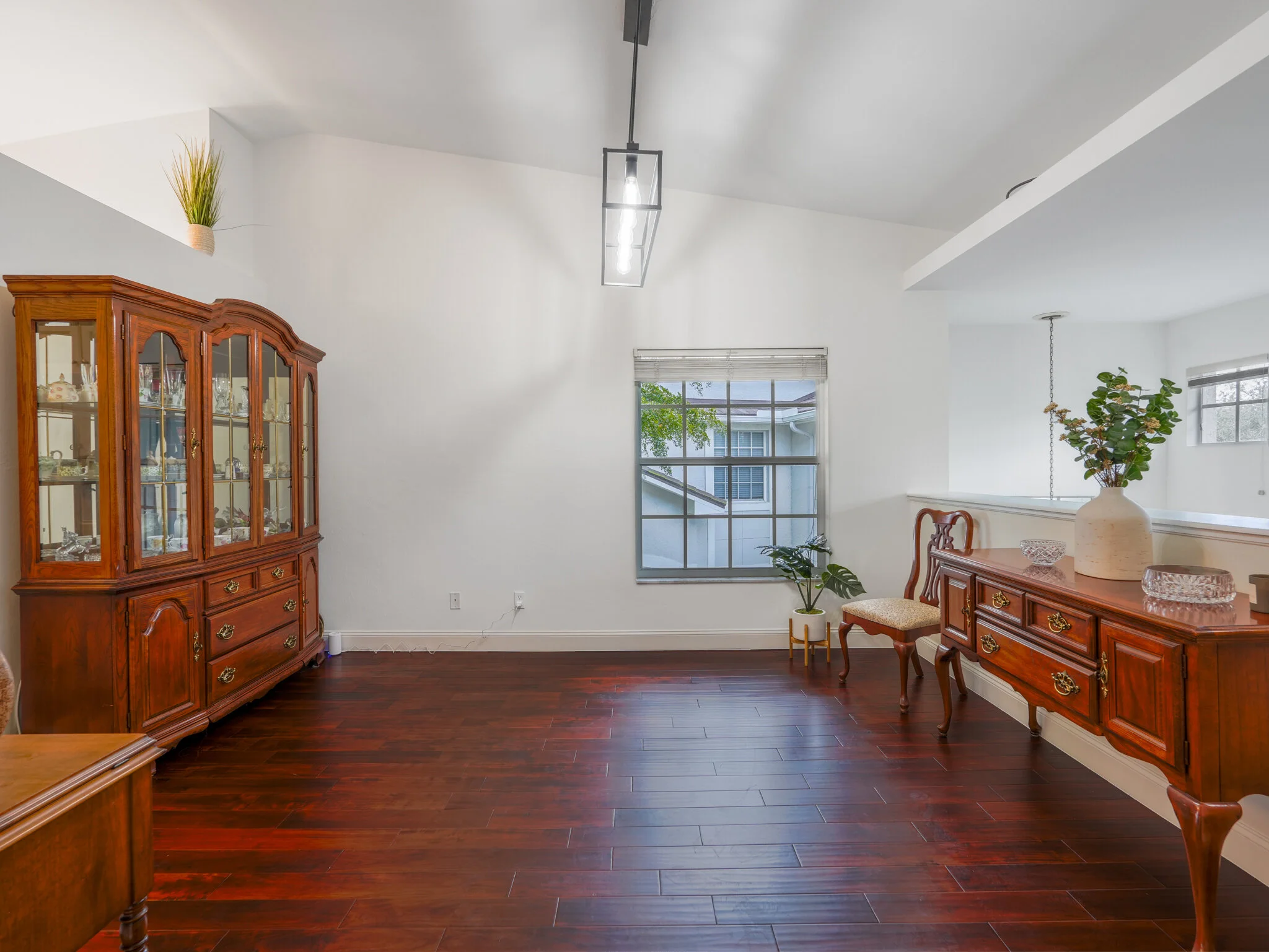 5908 3 Iron Dr. # 220