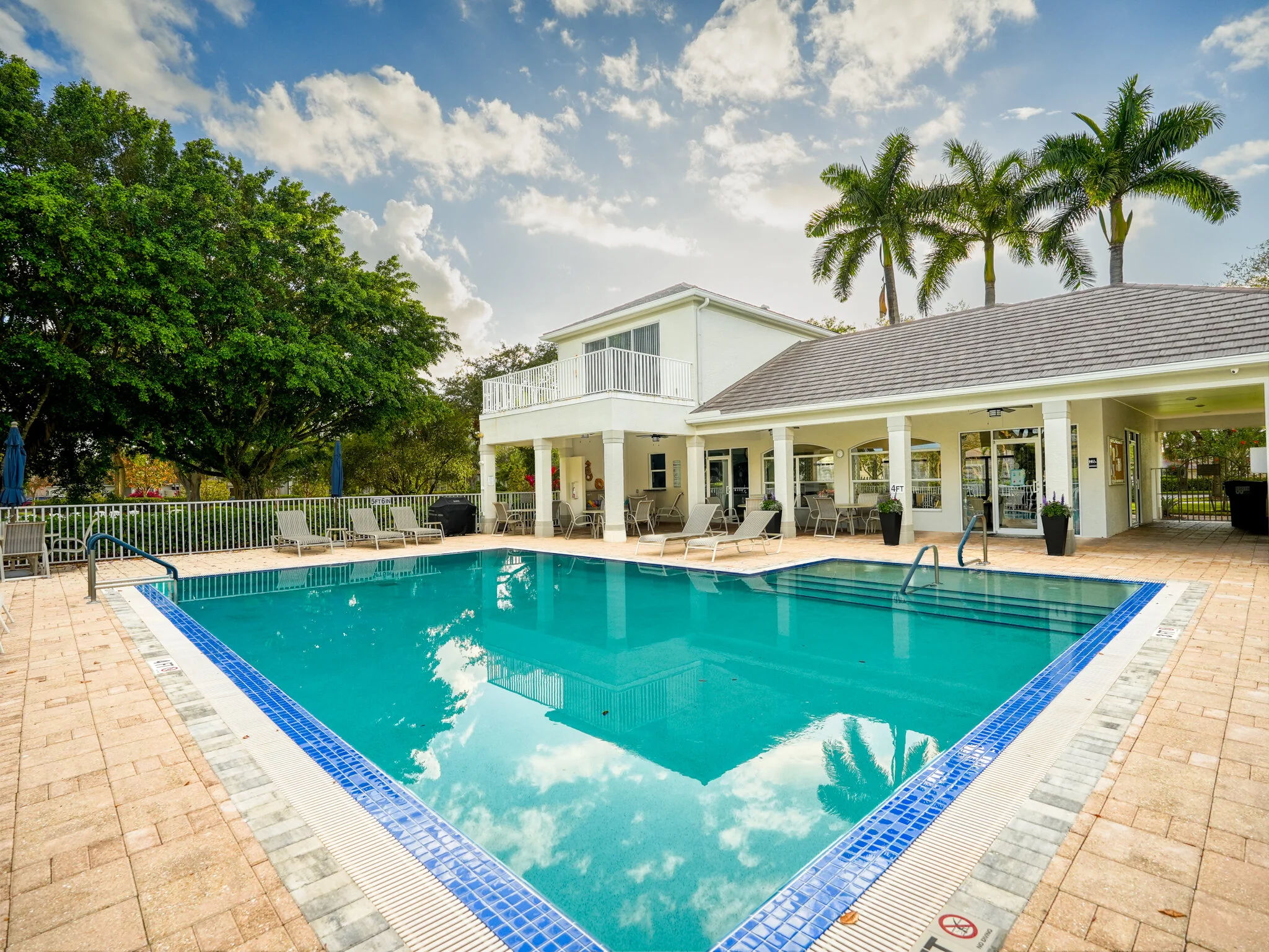 5908 3 Iron Dr. # 220