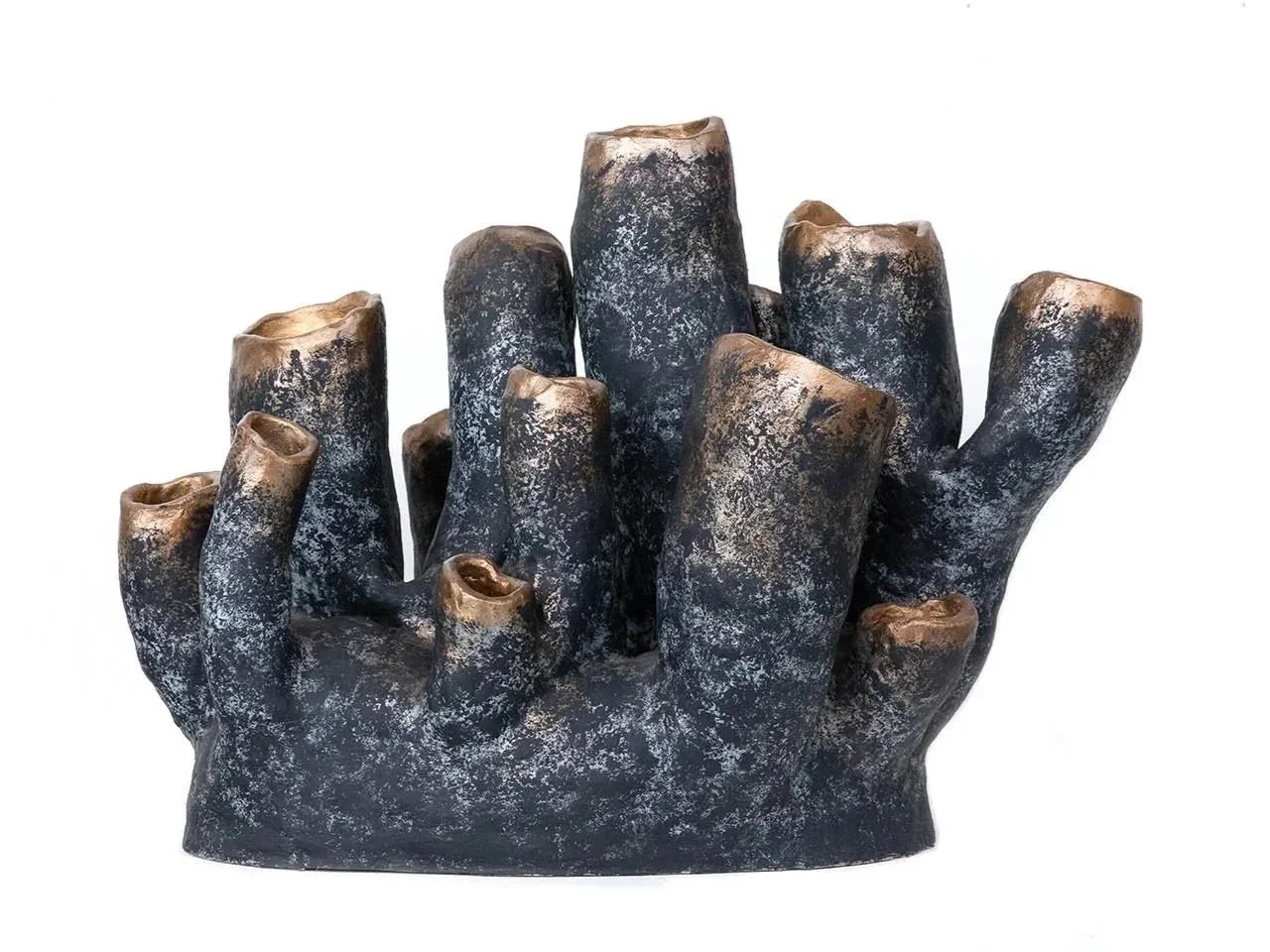 Mariana, 2024,
Ceramic,
34 x 46 x 27in