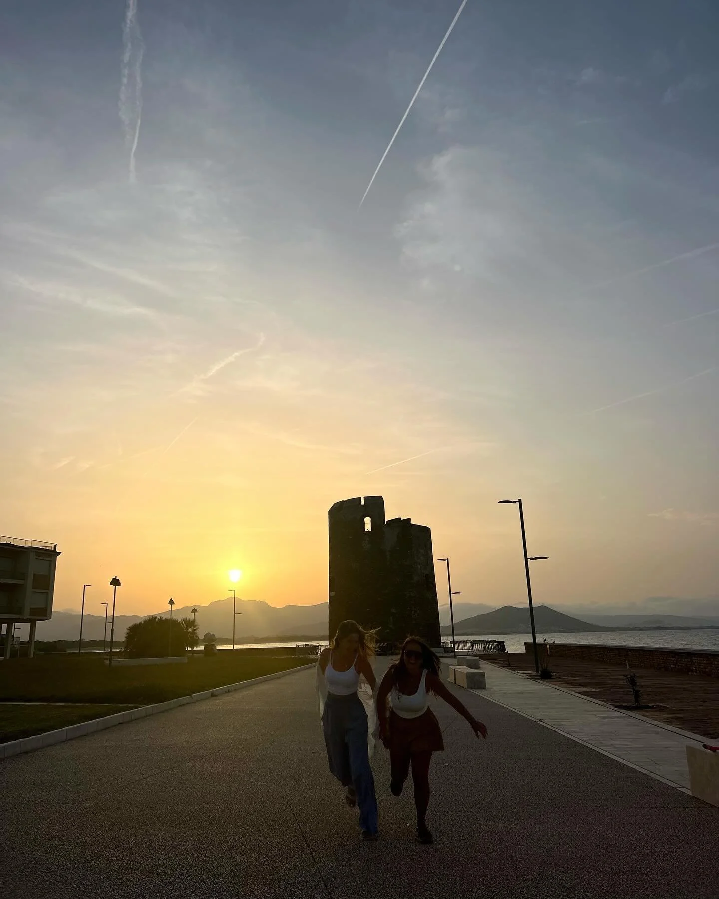 did a concert in sardinia, italy. did it with some of the greatest people i&rsquo;ve ever met. thinking i made the right choice with UMMT💚🧡. grazie mille😘 (how do you like our stair pic @annazavelson?)