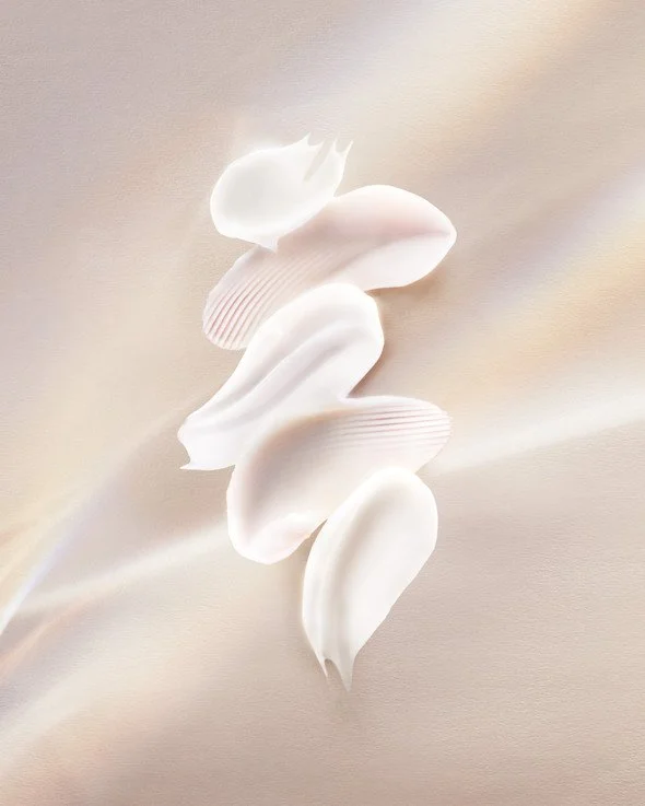 jessie-roeker-elizabeth-arden-advanced-ceramide-lift-and-firm-still-life-stacked-blush-and-white-cream-swatches-champagne-satin-4x5.jpg