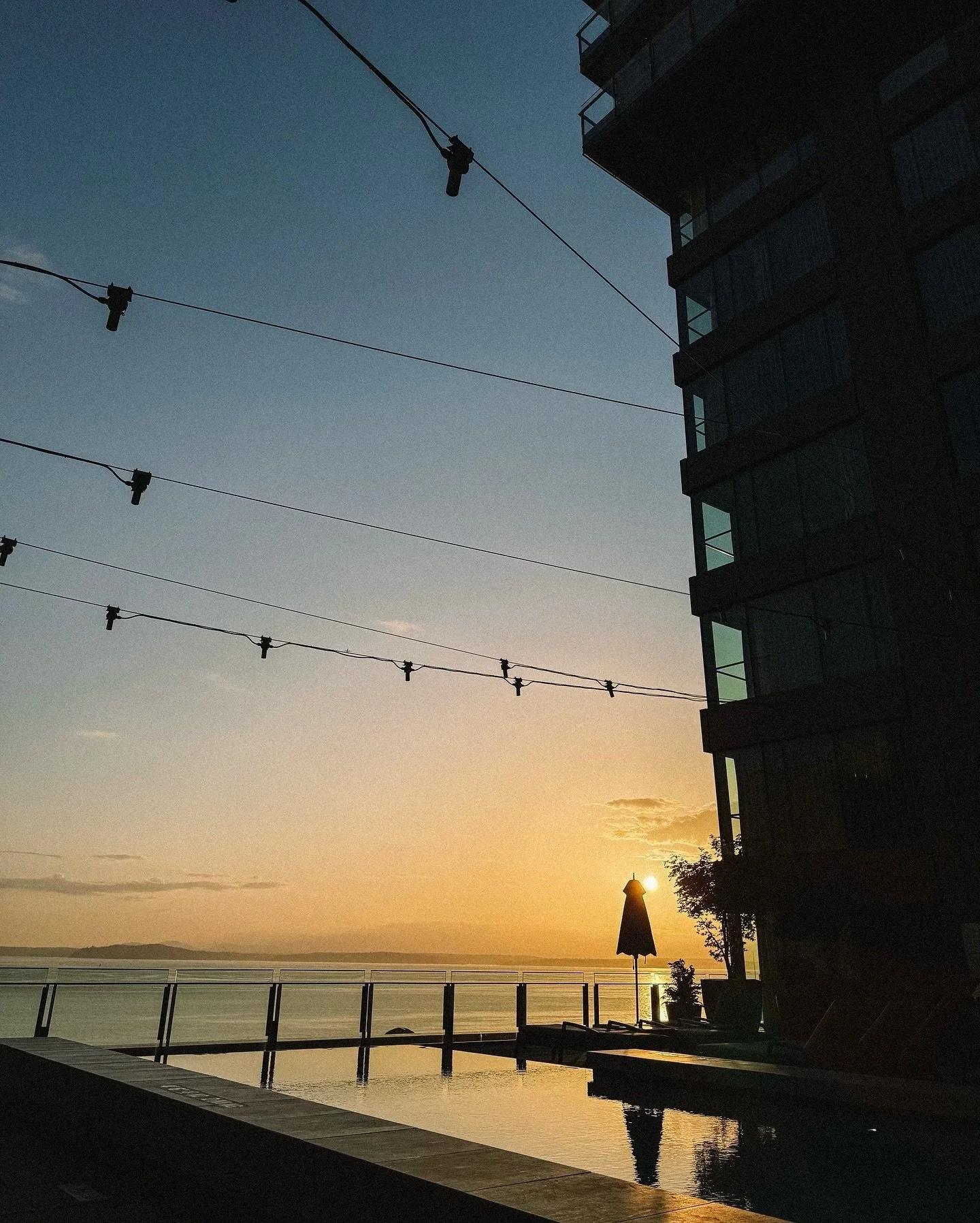 Belly&rsquo;s big, plans are small 🧺🎀🛀🏻