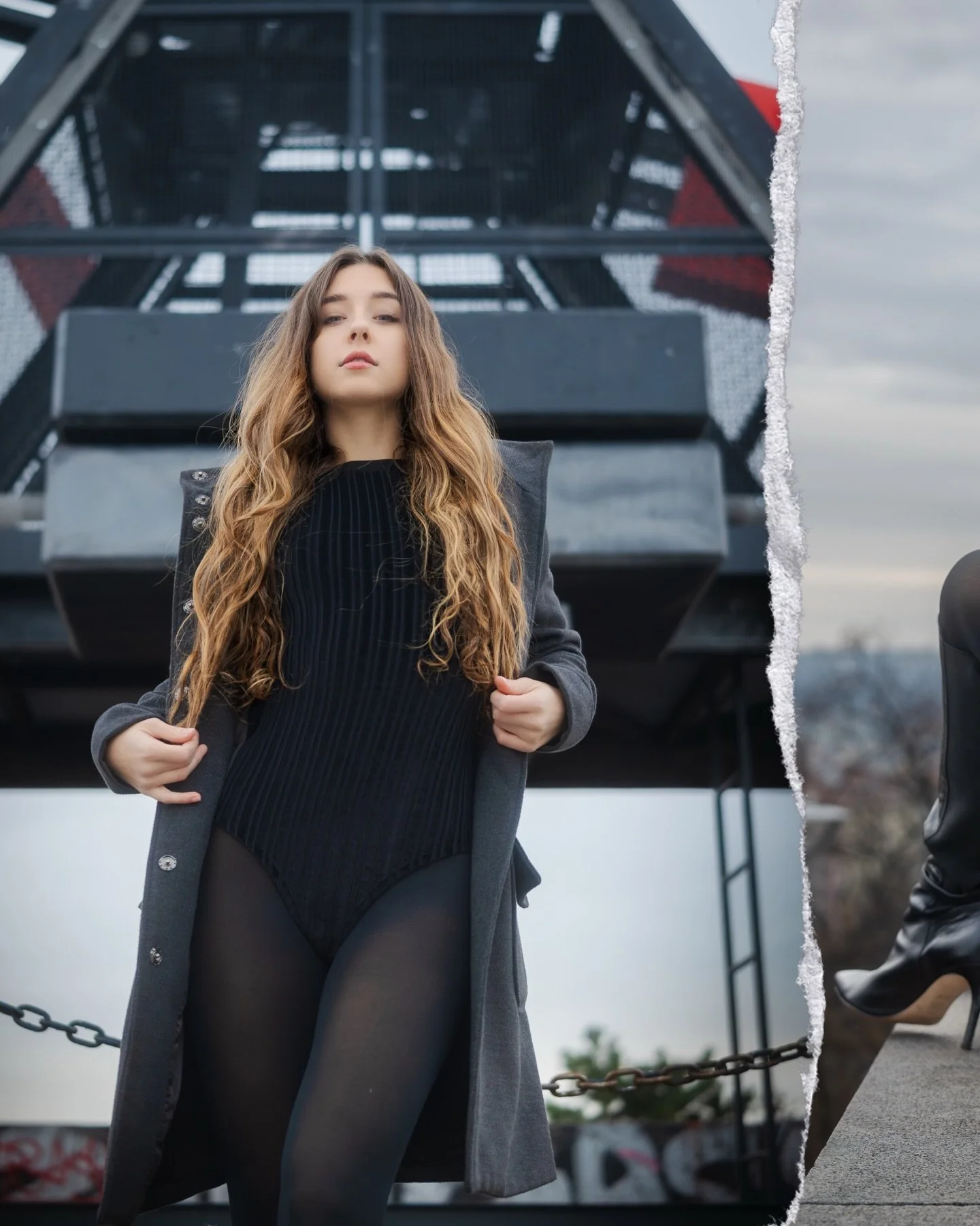 Loving theme shots from our first session with @klaudiaschneiderova 

Which one is your favorite 🤩?!

#prague #portrait #ootd #instamood #fashion #model