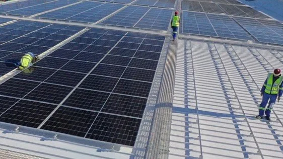 Installing_Panels.jpg