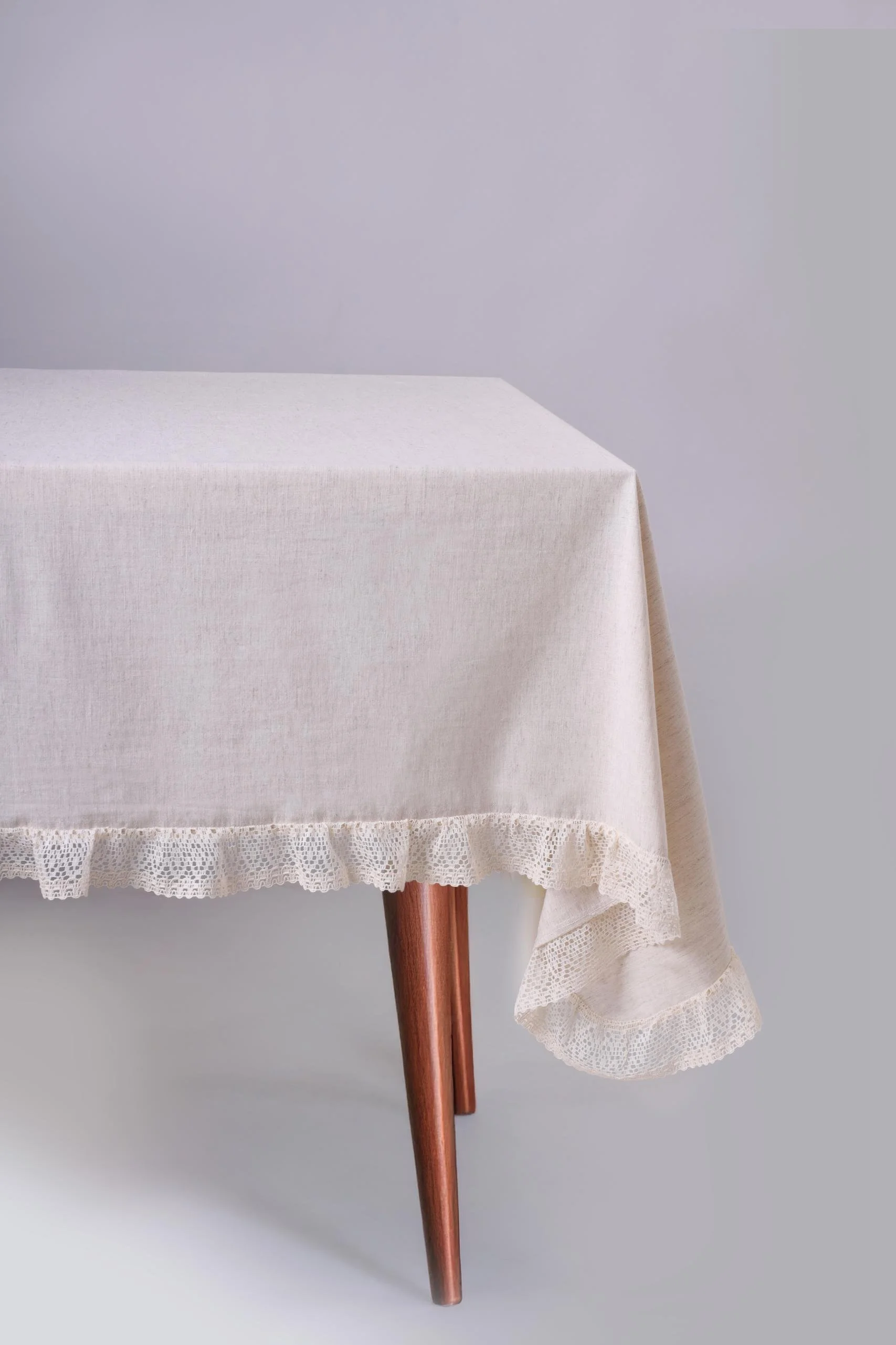 Rendaclara_Tablecloth_Cottonlinen1.jpeg