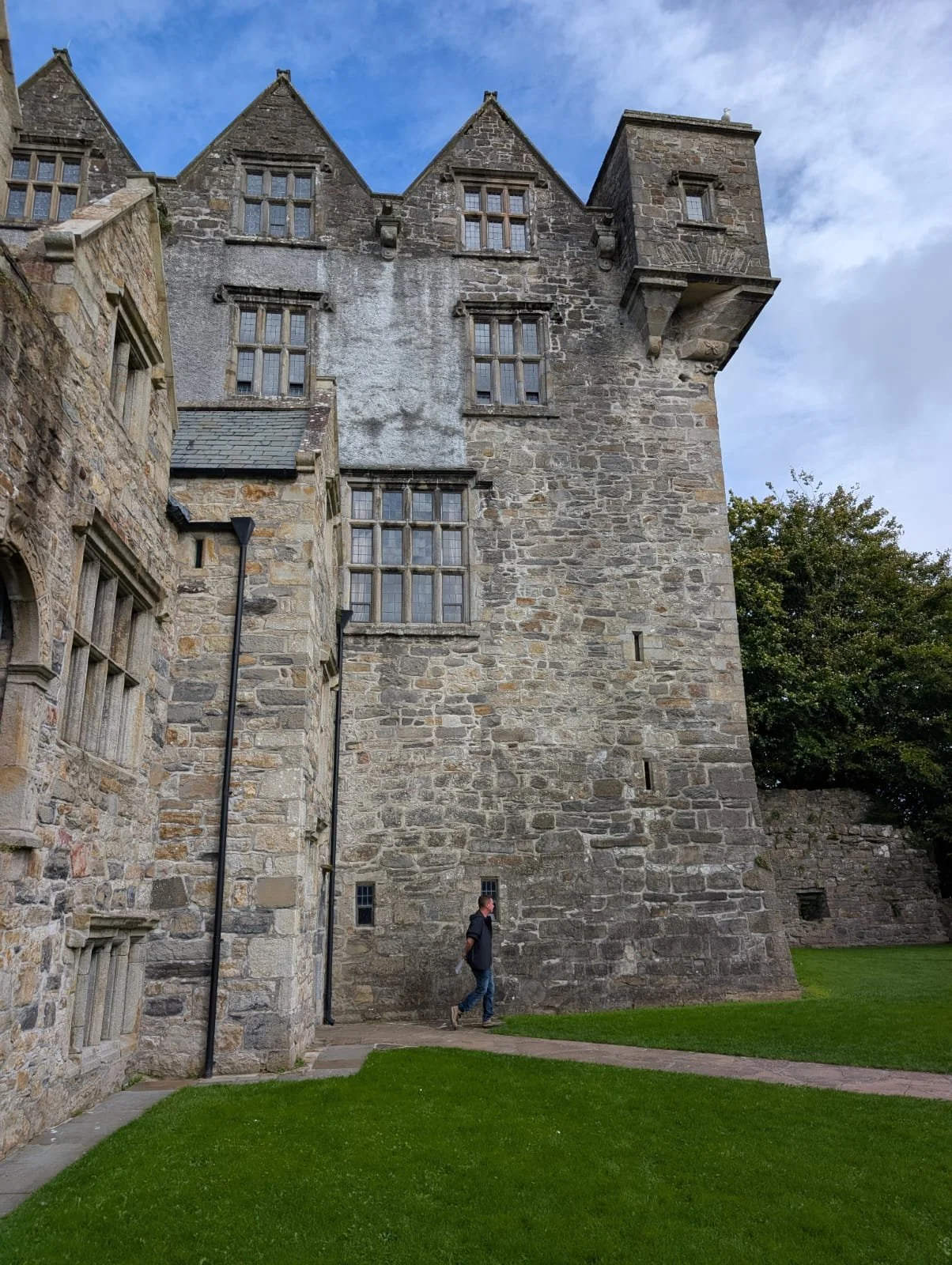 WhatsApp Image 2025-10-29 at 14.22.33 (1).jpeg