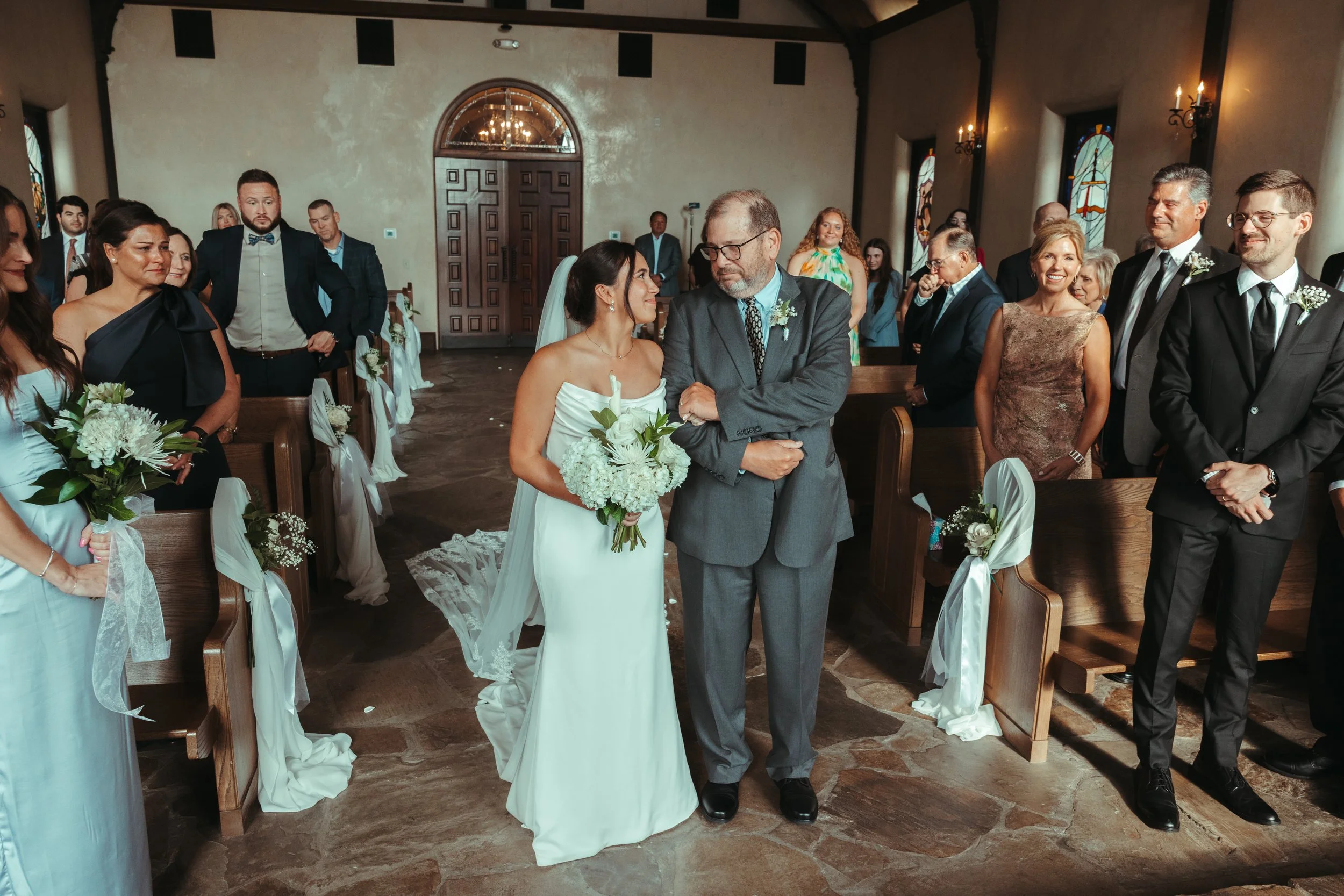 Candid wedding couple portrait in Northwest Arkansas captured by local wedding photographer