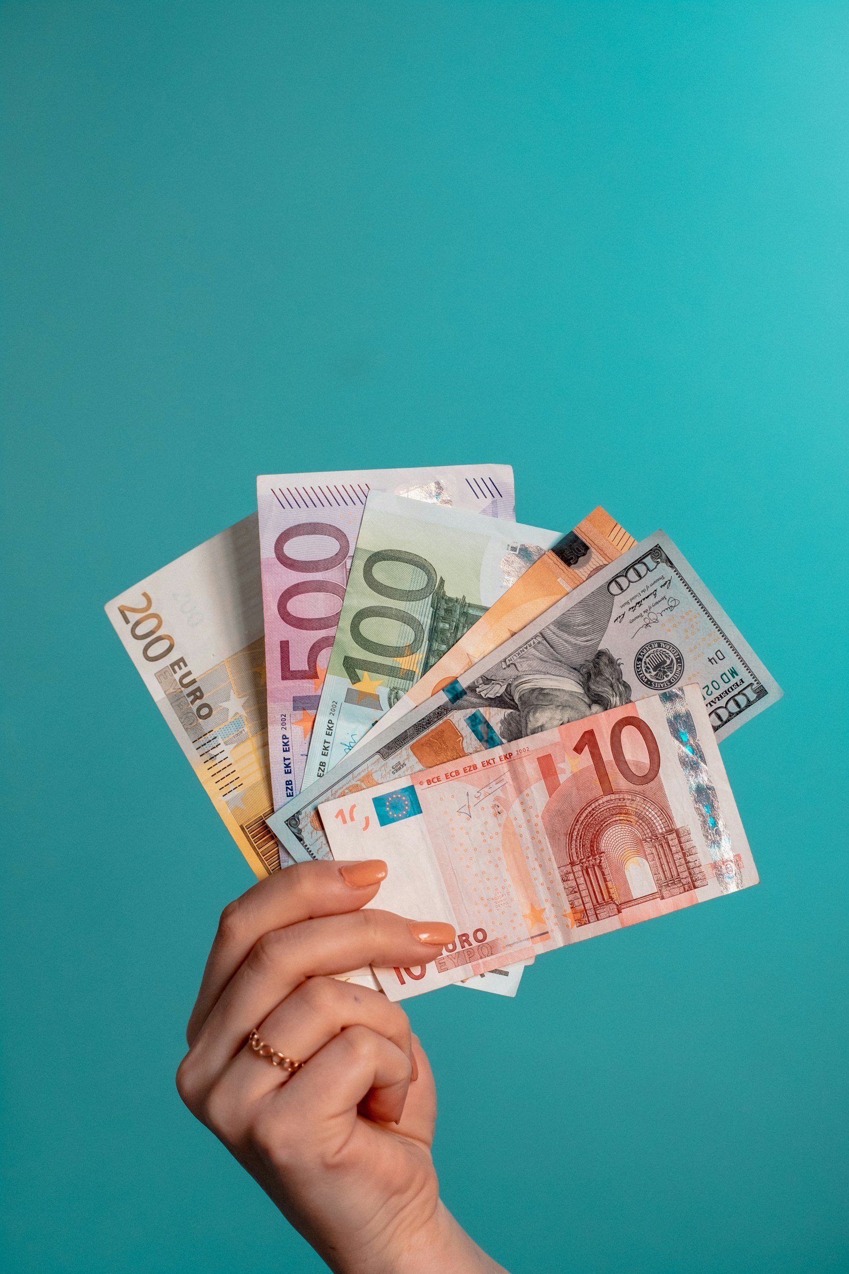 Currency Risk in Corporate Treasury: How Multinationals Lose Millions — And How to Fix It