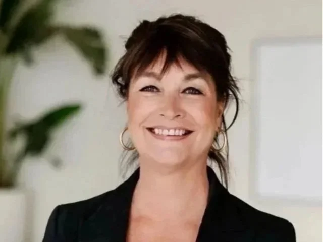 Ik bleef sleutelen aan de inhoud, terwijl ik allang wist dat ik moest gaan staan.