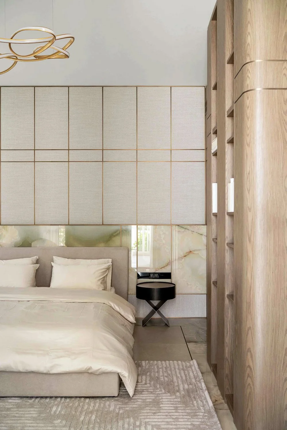 Luxury villa interior design in Dubai with refined bedroom composition