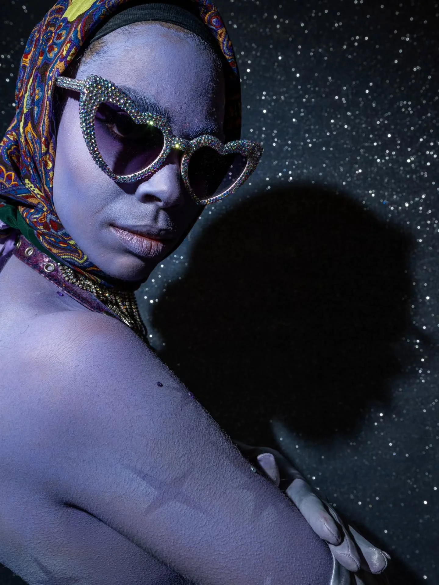 THIS IS OUR REBELLION AGAINST AI 🚬
Instead let's be messy, imperfect and fabulous.