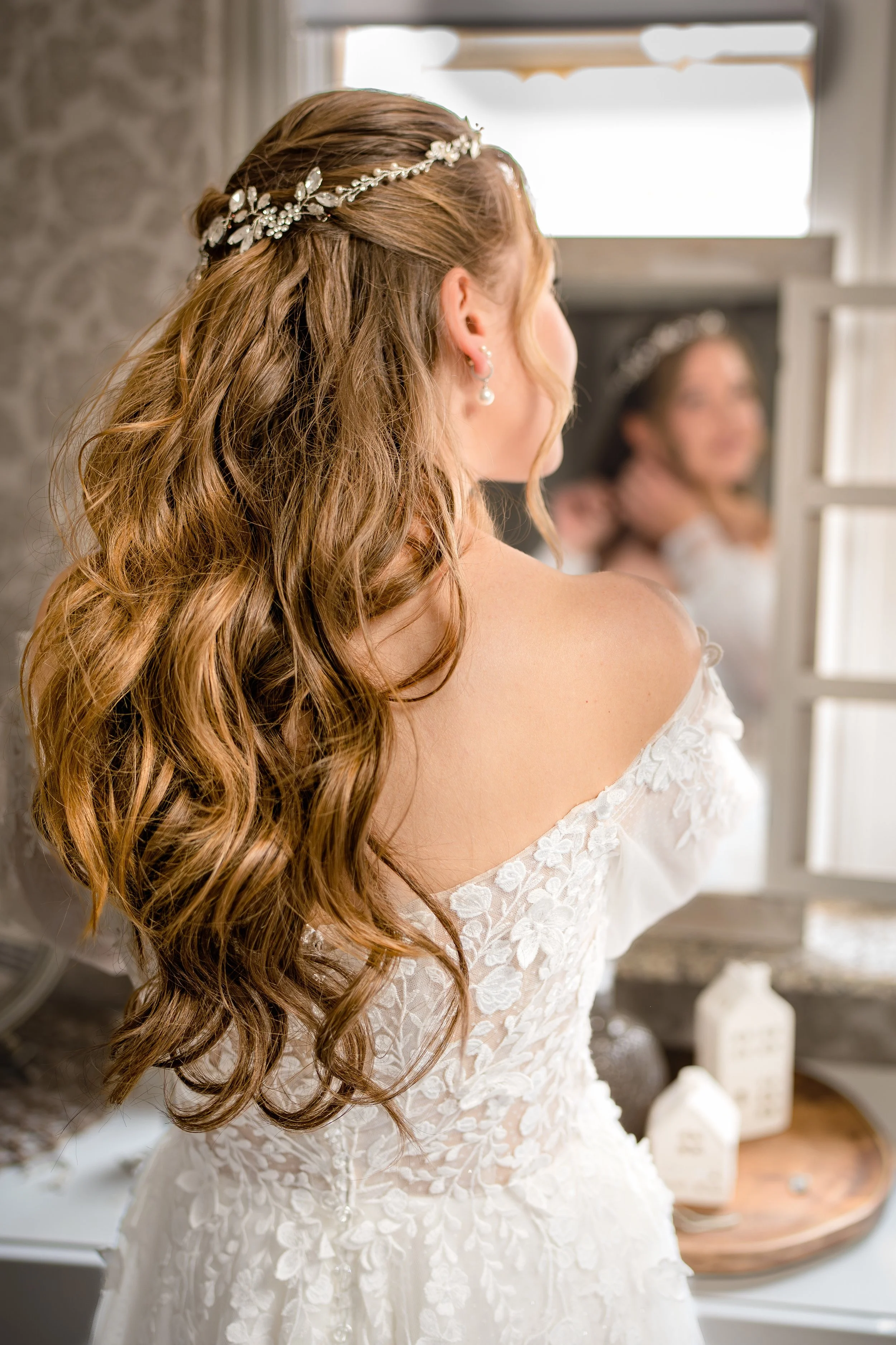 Braut Getting Ready Hochzeitsfotograf Stuttgart elegantes Brautstyling
