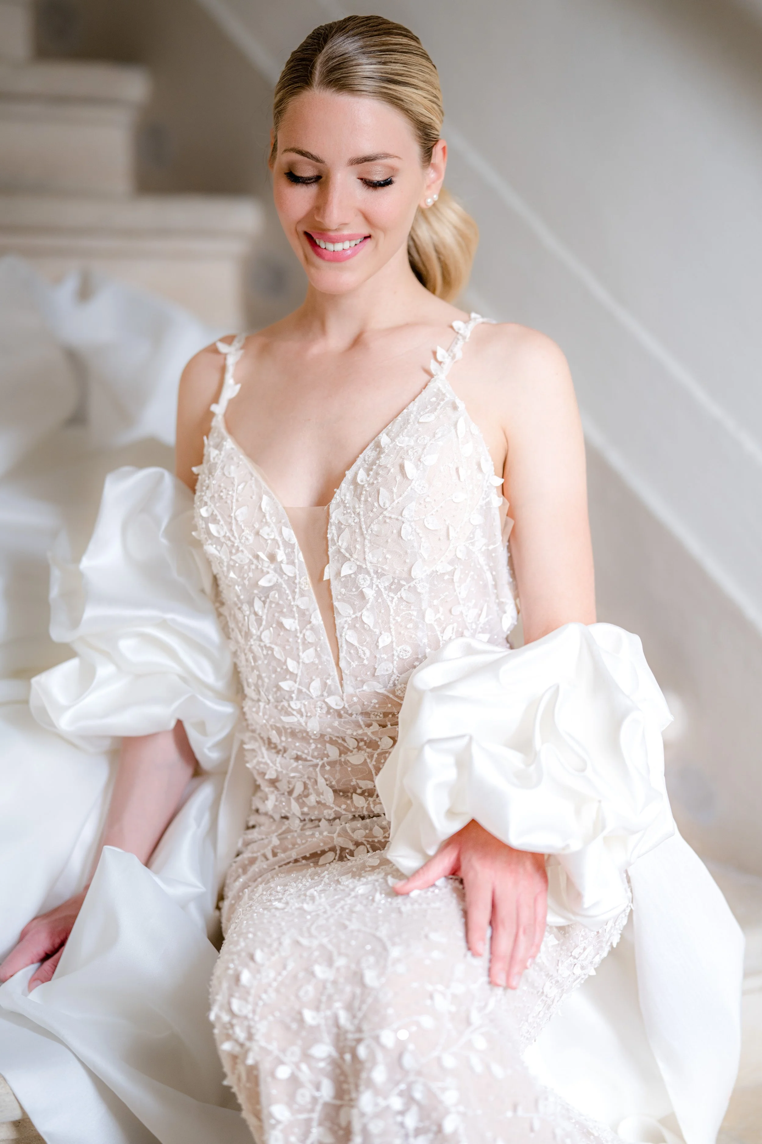 Elegantes Brautportrait Hochzeitsfotograf Stuttgart Brautstyling