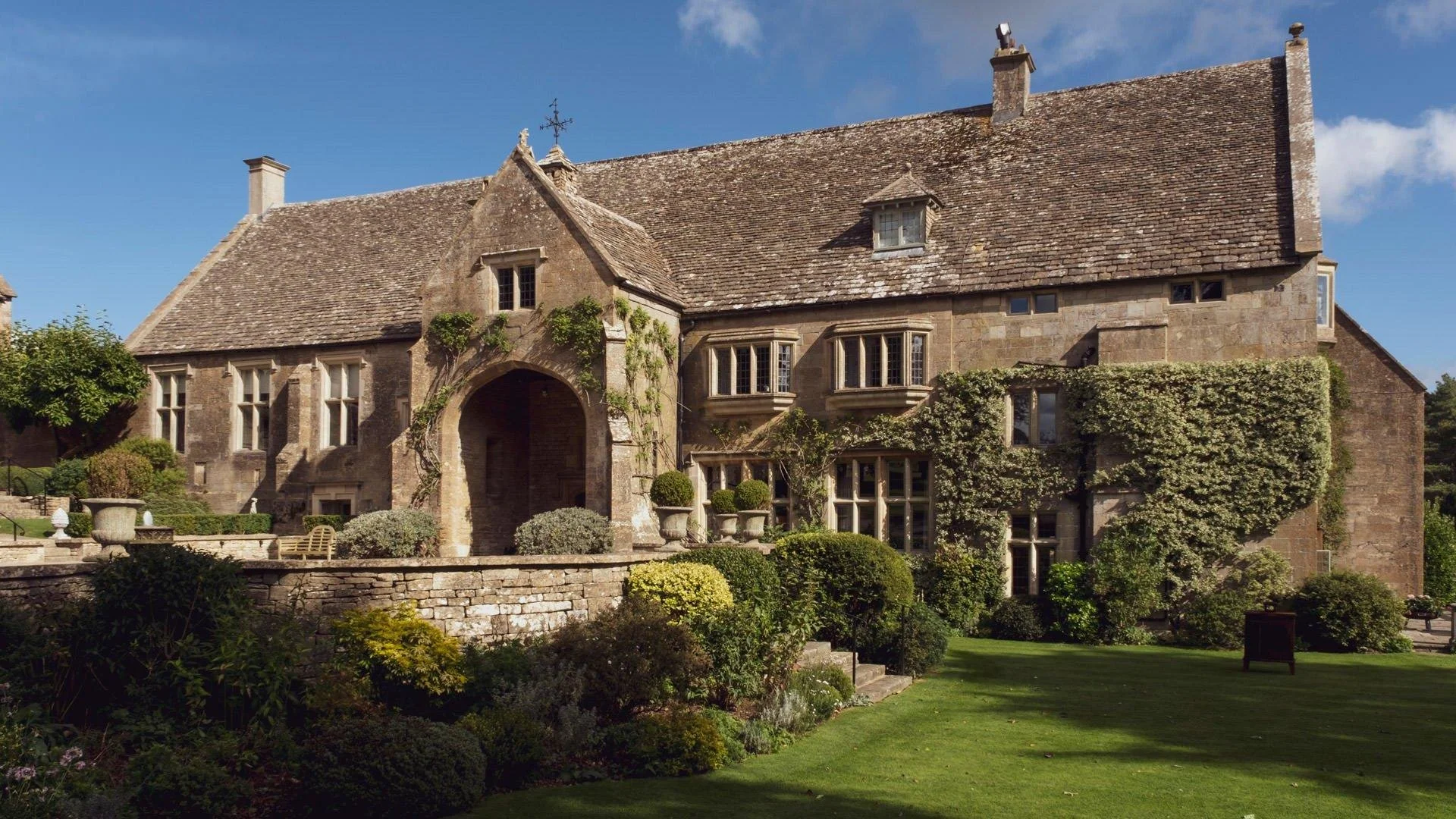 Coombe End Manor