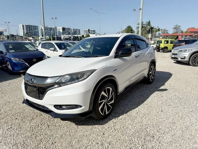 2016 Vezel White.jpg