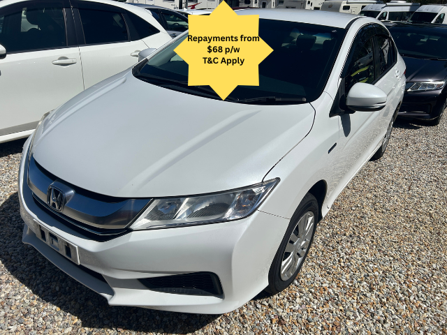 2016 Honda Grace Sedan