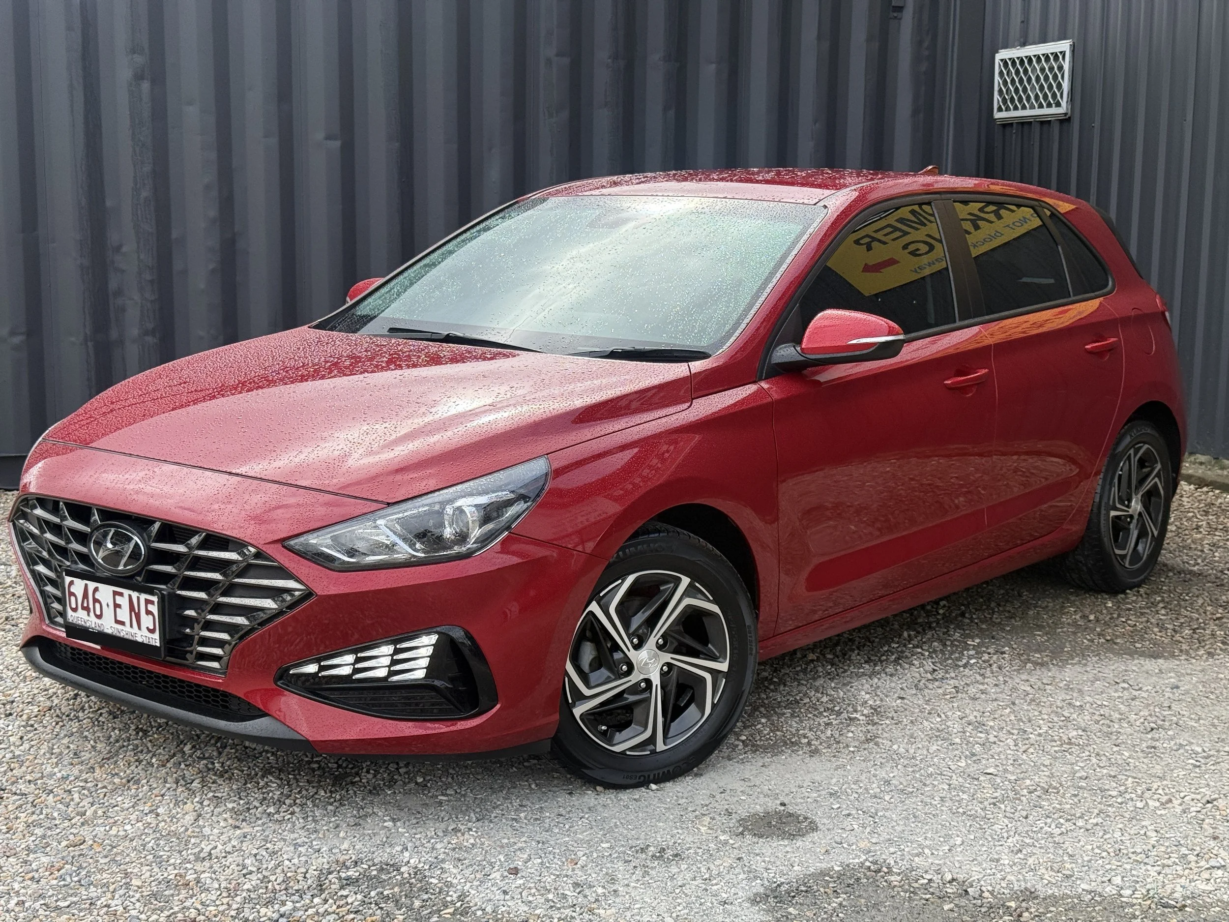 02-320-front-three-quarter.jpg