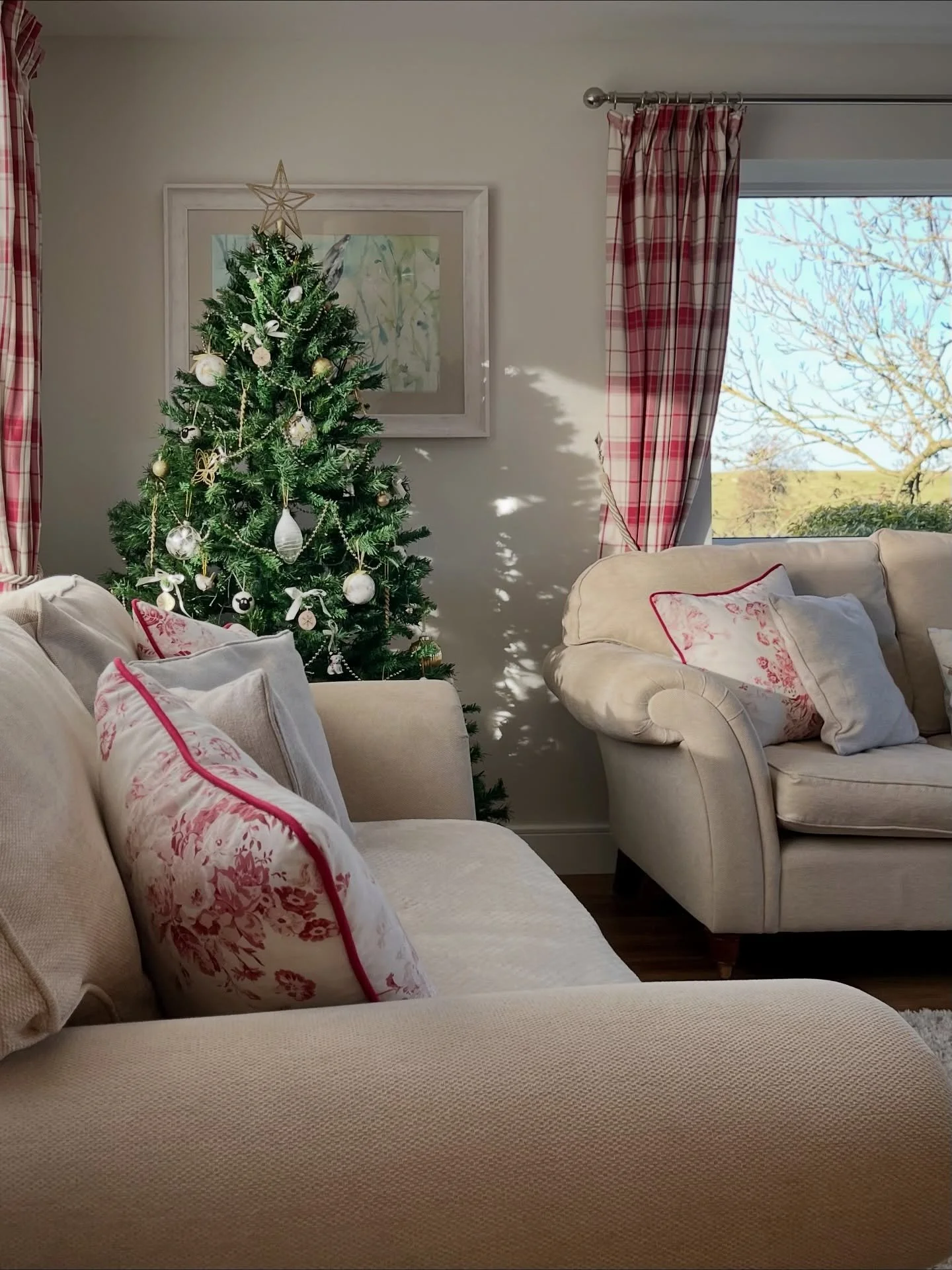 Did somebody say Christmas! ✨

A few snaps from last year🎄🎅🏼 we still have a few
long weekends in December available if you&rsquo;re looking for a pre-Christmas escape in the countryside.

🔗 See link in our bio to find out more!

#christmasatthec