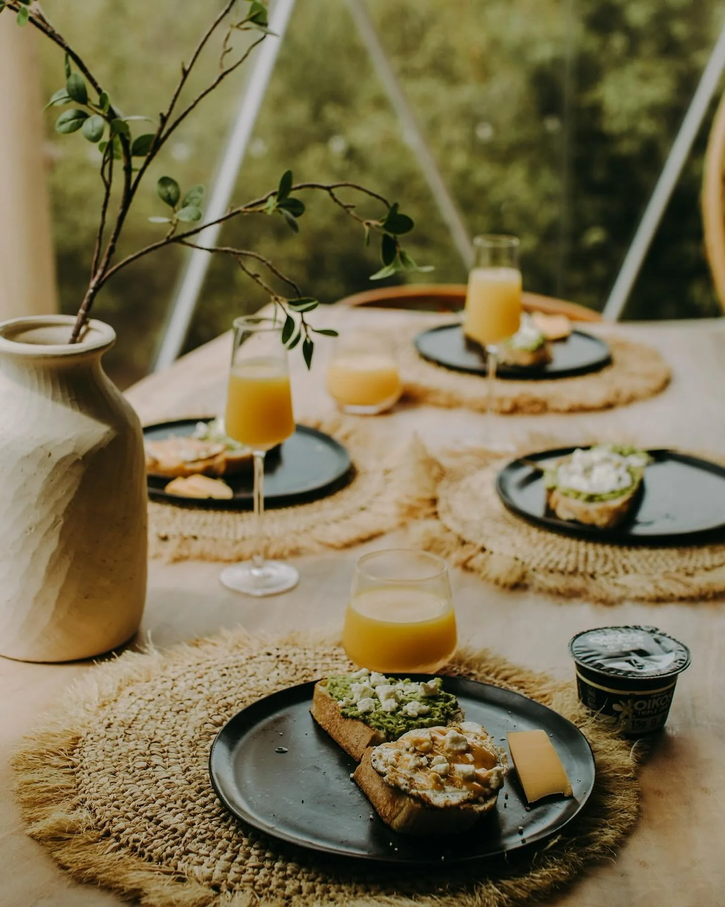 in the heart of Hawaii, under the dome of friendship ✨😍🤍 tag a bestie &amp; we will choose a comment to gift 50% off a stay 🫶🏽