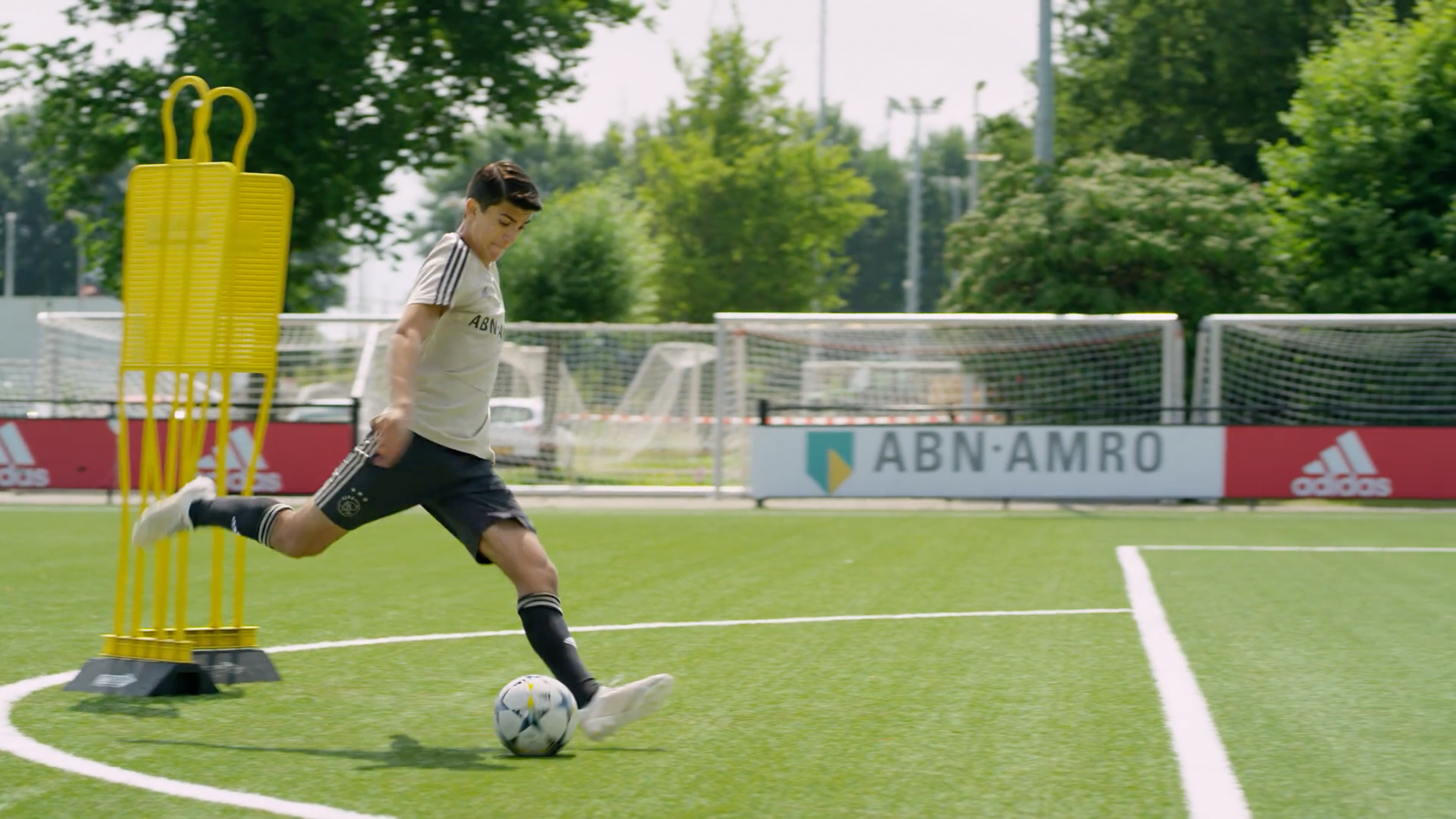 Screenshot 2022-03-17 at 17.32.06.png