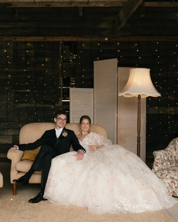 THE ENGINE SHED

This little open-fronted barn, faces all the action of The Courtyard, and is THE most perfect spot for a relaxing and cosy snug.

Freddie &amp; Helena had the most gorgeous couples&rsquo; photos here&hellip; couldn&rsquo;t love it mo