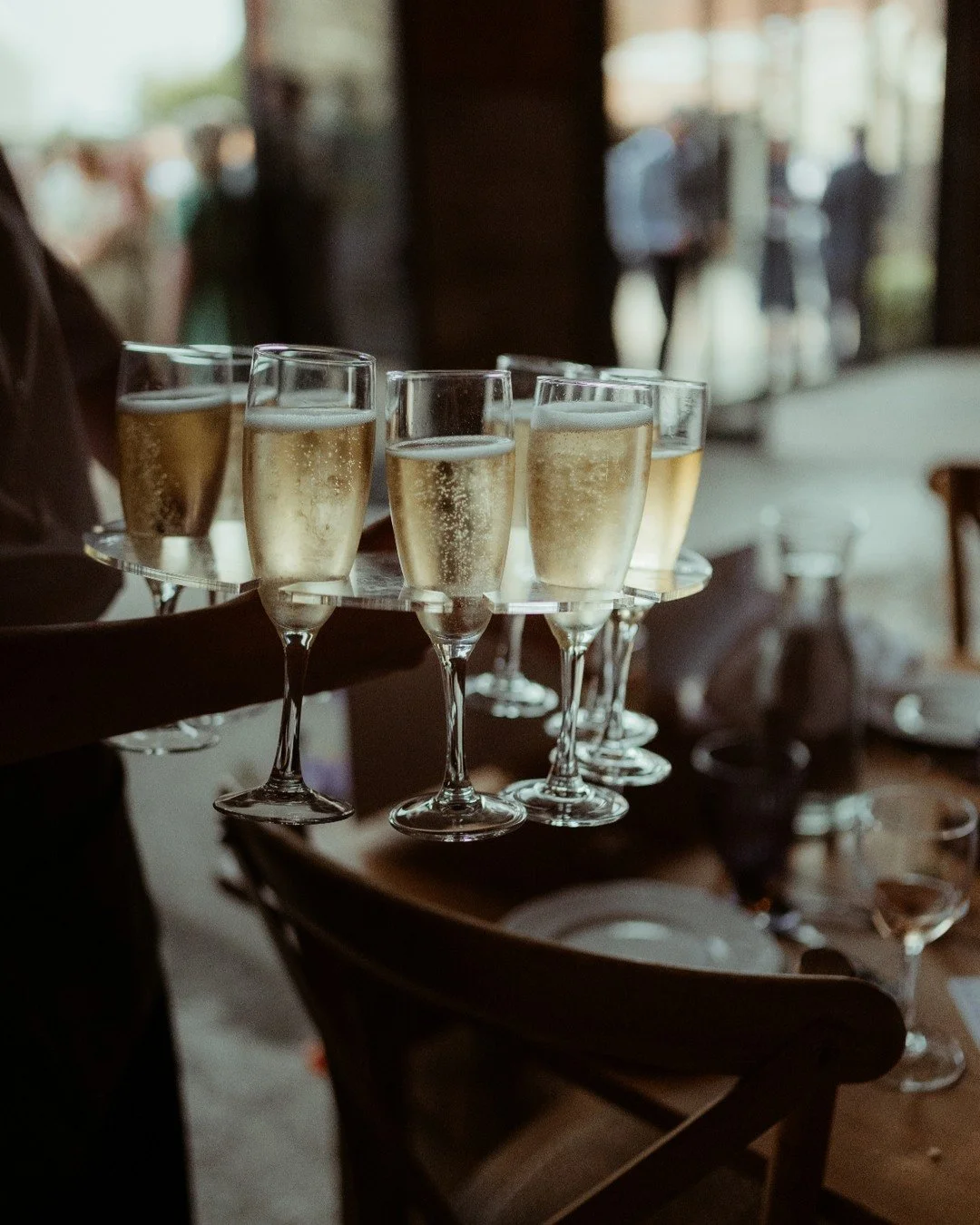 C H E E R S

Here at The Barns, we&rsquo;ve got a fully stocked bar featuring all your favourites, handcrafted cocktails, premium draught beers, a perfectly poured Guinness surge machine, and an expertly curated fizz and wine list, 

We also offer a 