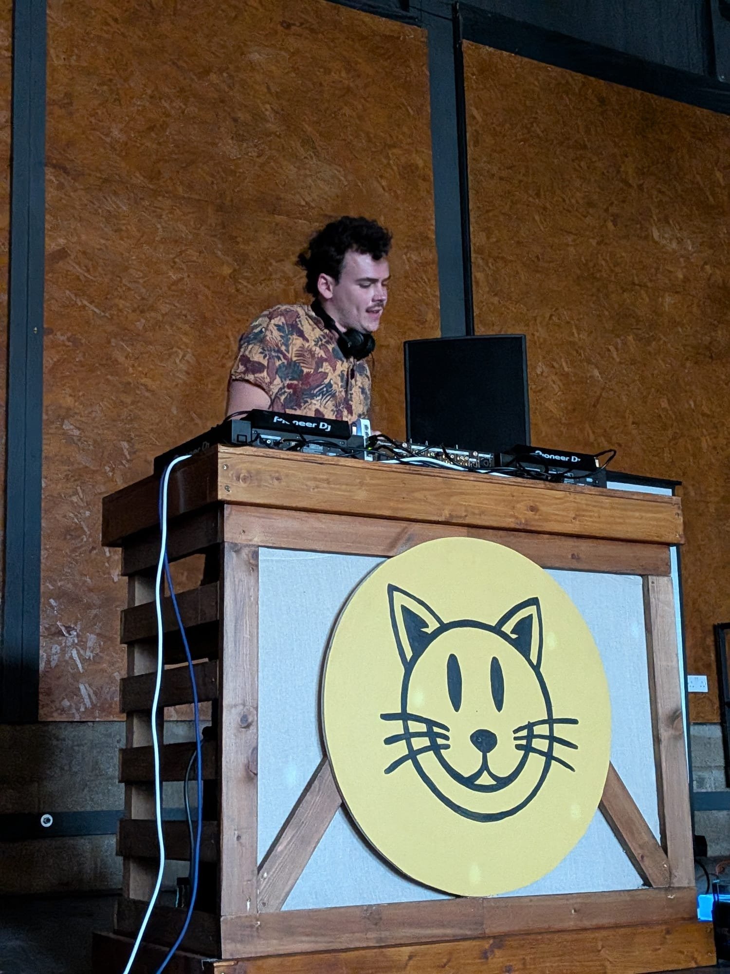DJ Booth | £50 (cat sign removed)