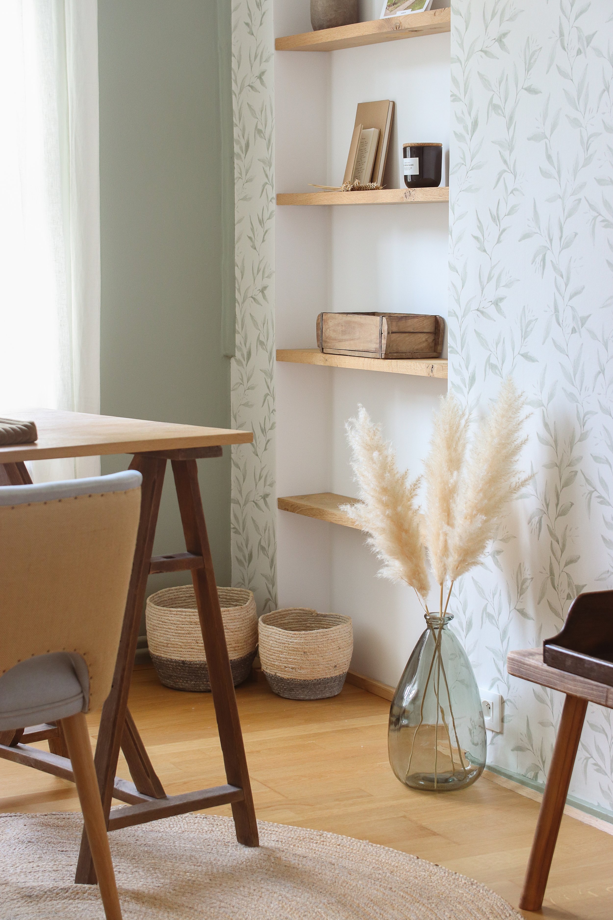 Bureau en bois, pampa, décoration en bois, tapis jute