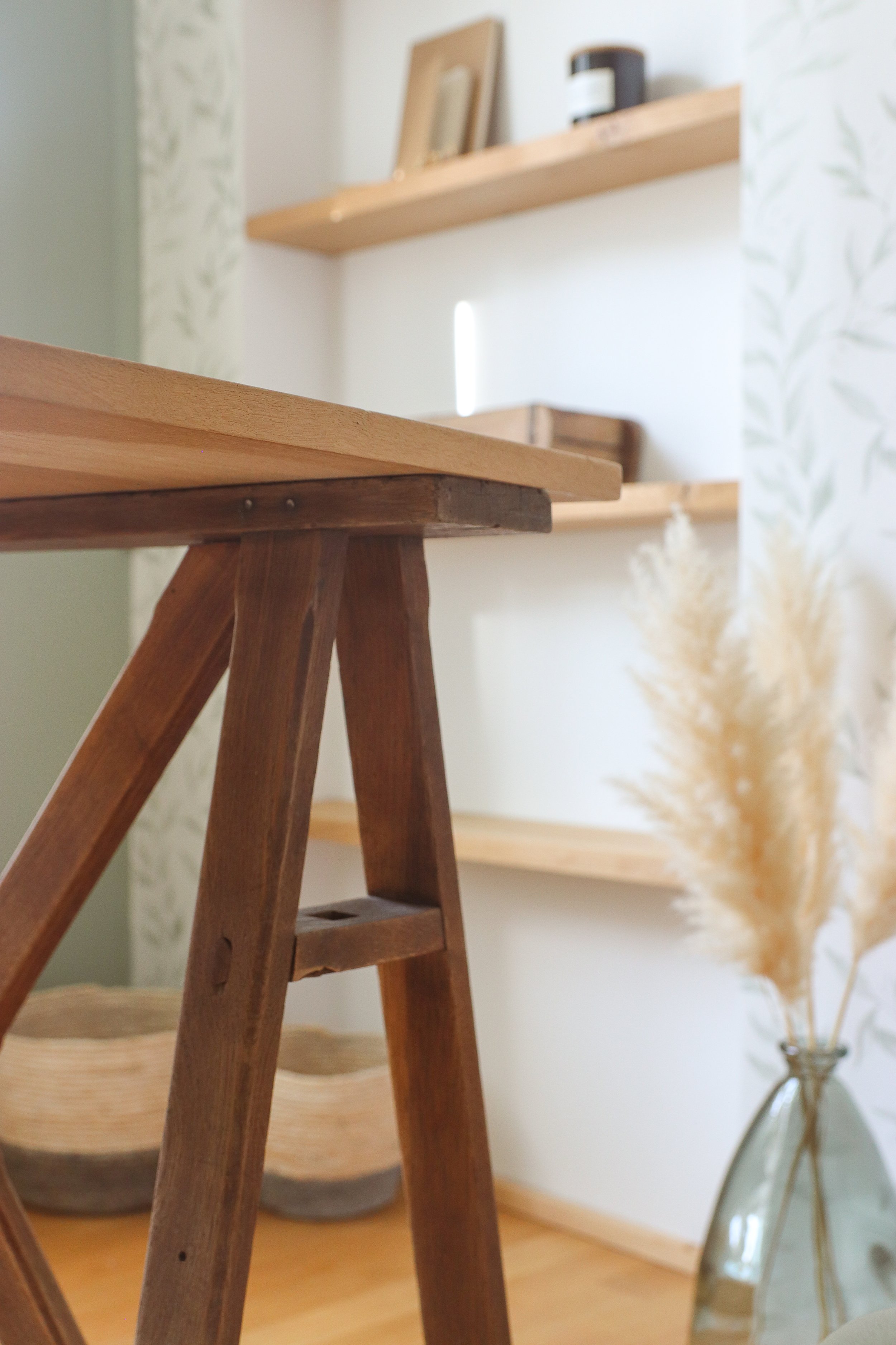 Bureau en bois avec tréteaux bois