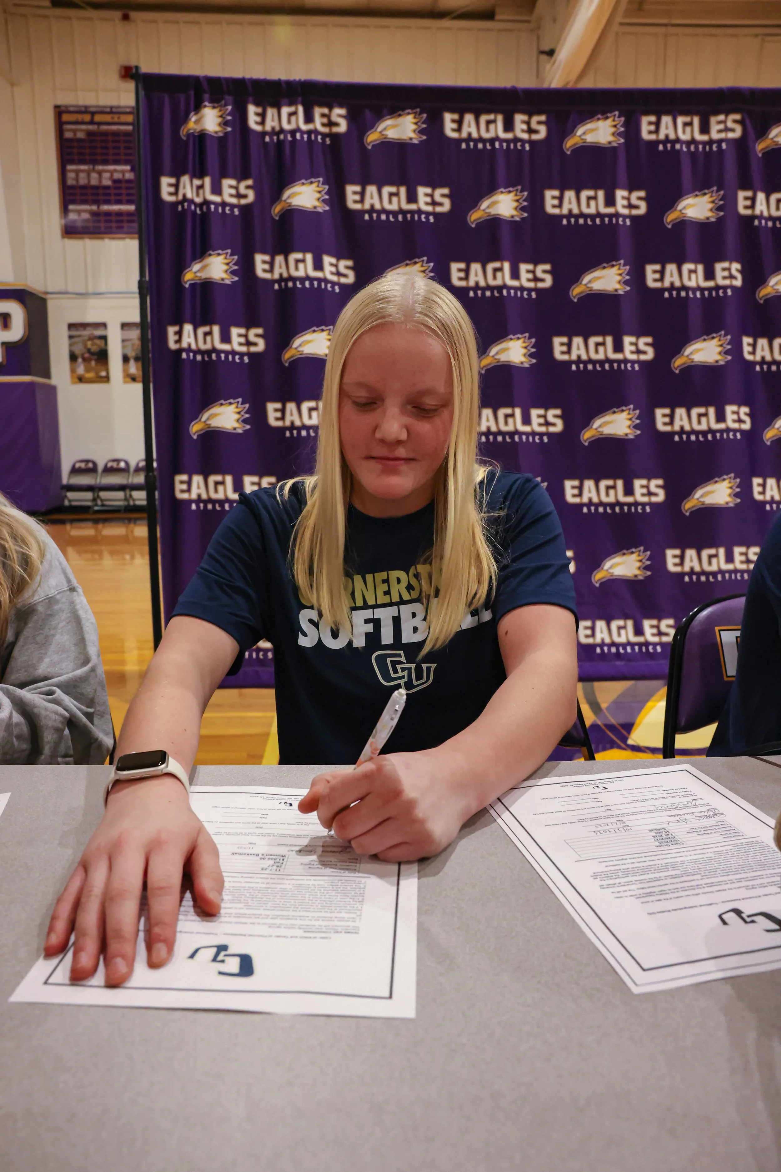 Congratulations to Clara Groen of 18U Kroll on her NLI Signing Day!