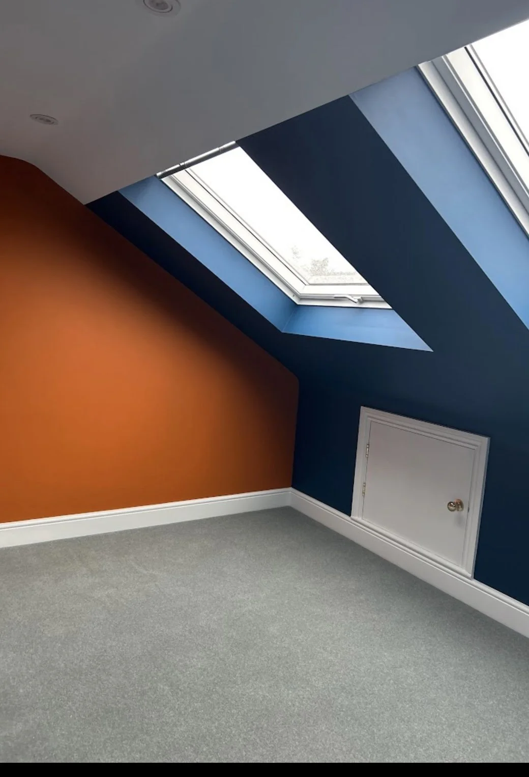 Crisp edgework and rich complementary colours showcasing preparation and precision.