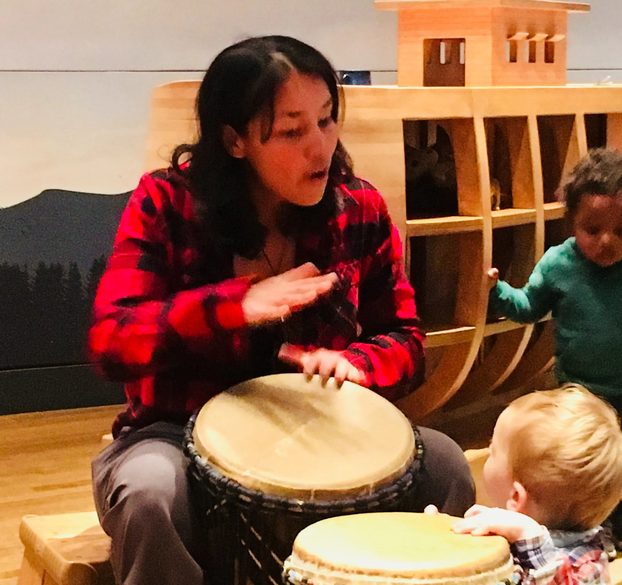 laura cerrano remo endorsed drum circle facilitator working with children and young adults for drum circles in schools and youth centers