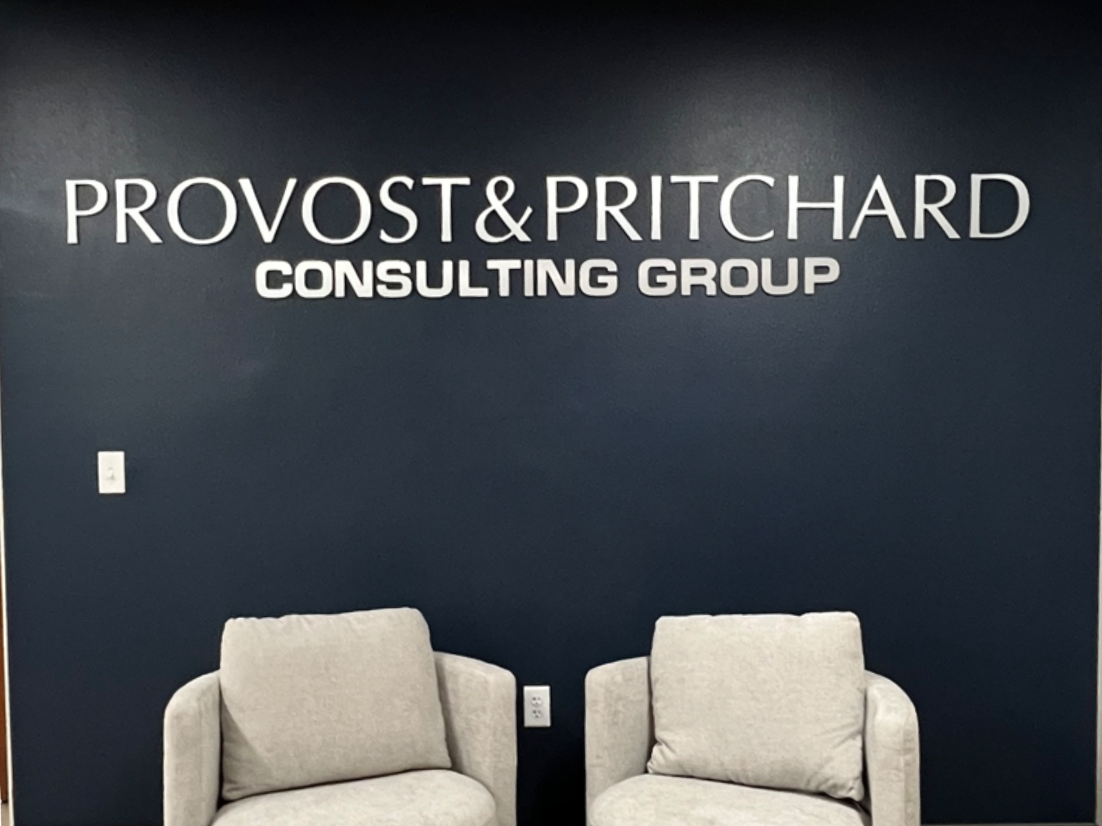 Dimensional Lettering