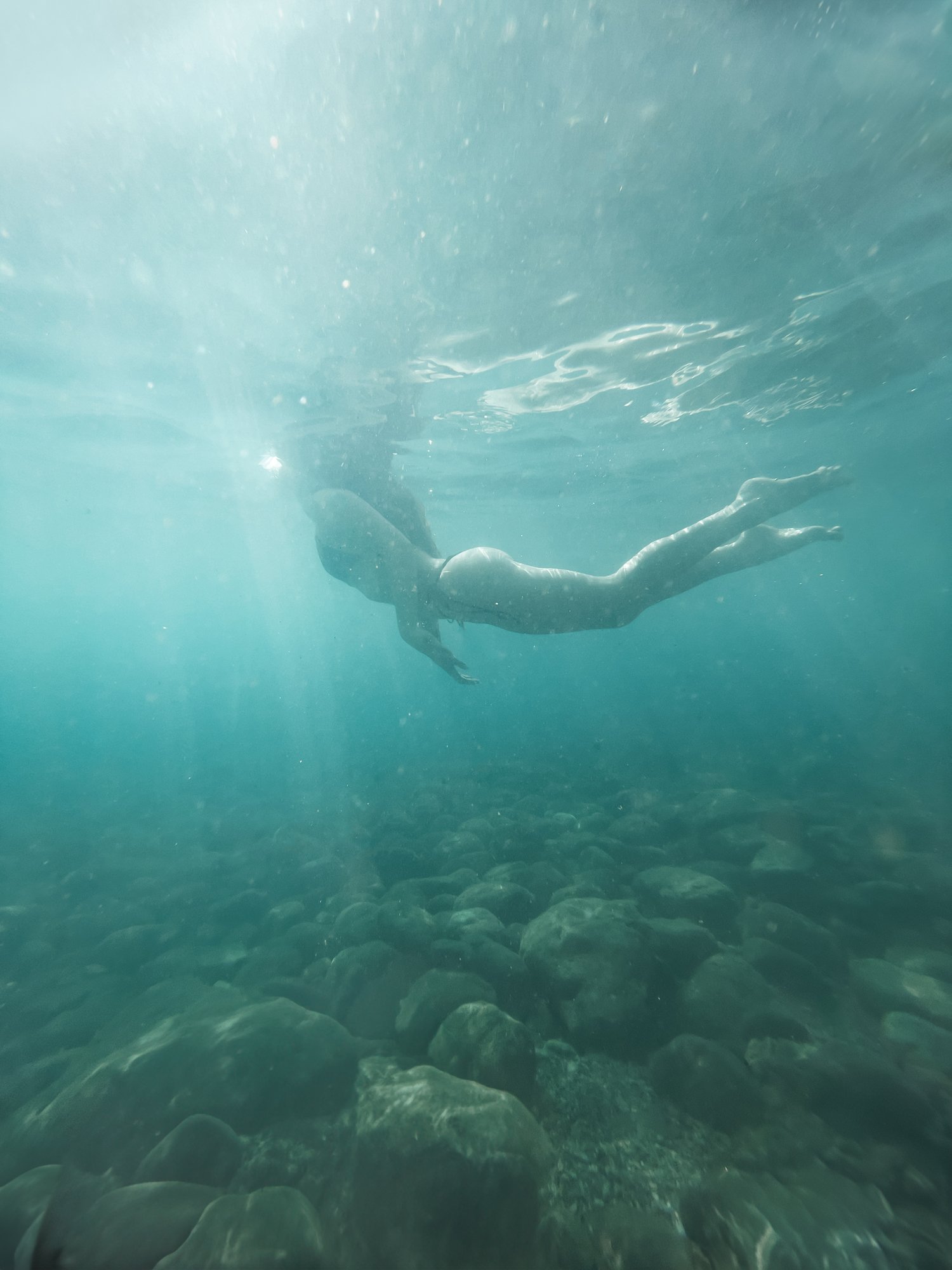 04-ragazza-sott'acqua-in-costiera amalfitana.jpg