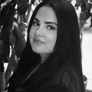 Eva Rokakis Headshot