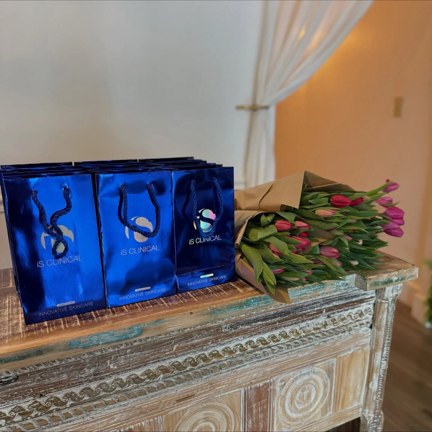 we had the pleasure of welcoming some breast cancer survivors to our spa today to enjoy a little rest &amp; relaxation. 

we performed the @isclinical harmony facial, which is part of their Cancer Care Program. this facial is focused on restoring nut