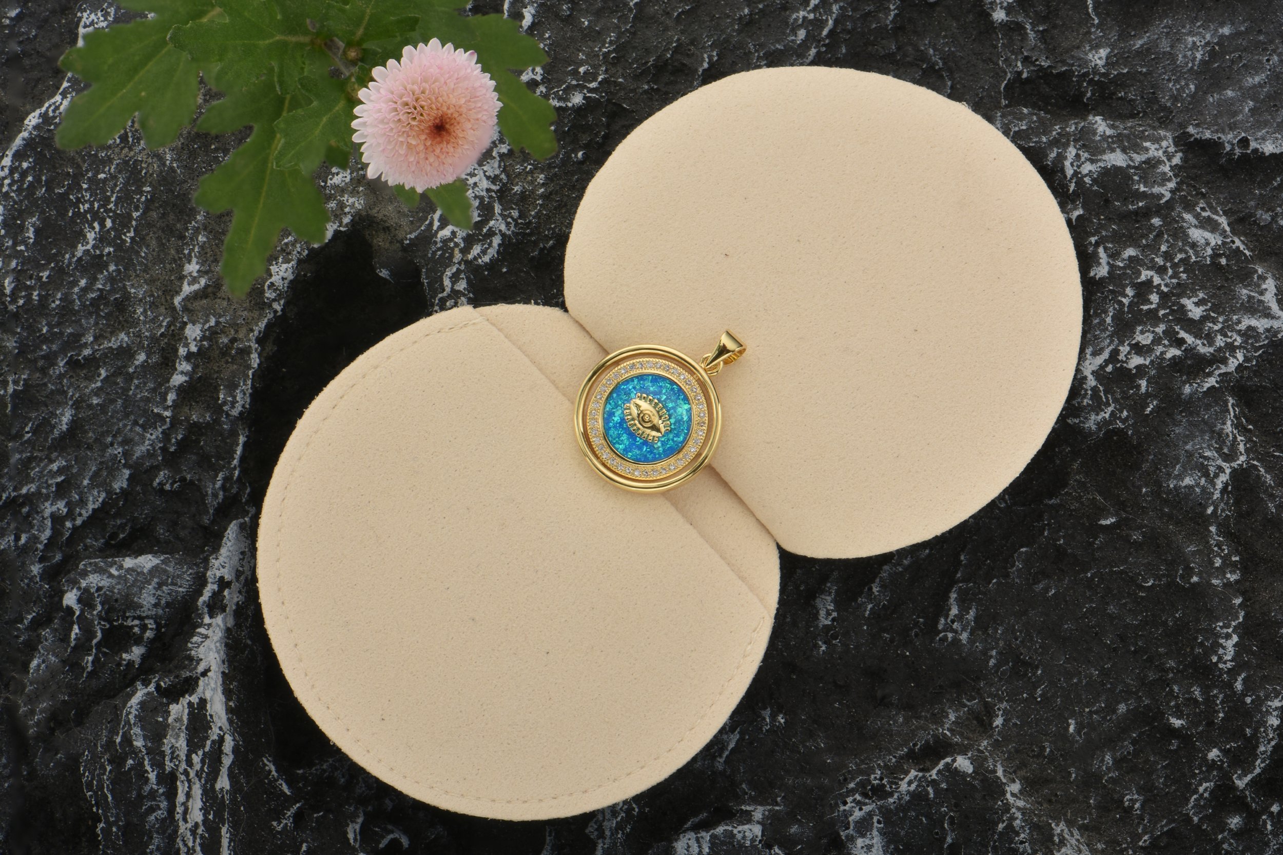 Opal Blue Rotate Eye 04.jpg